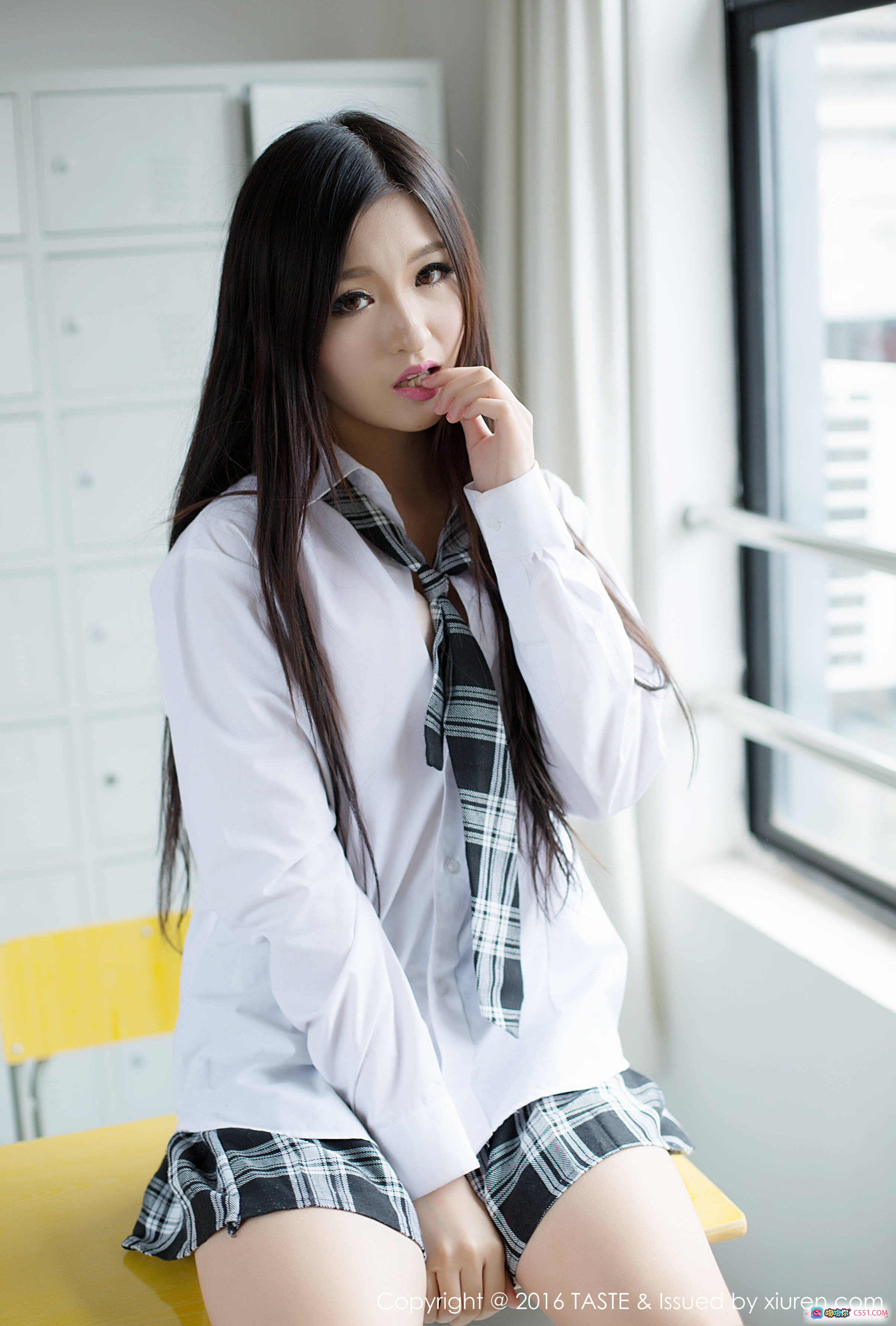 图片[3] - 沈梦瑶校服写真 | 白衬衫格子裙清纯少女 | 2016TASTE VOL.019高清图集 - 就要吻