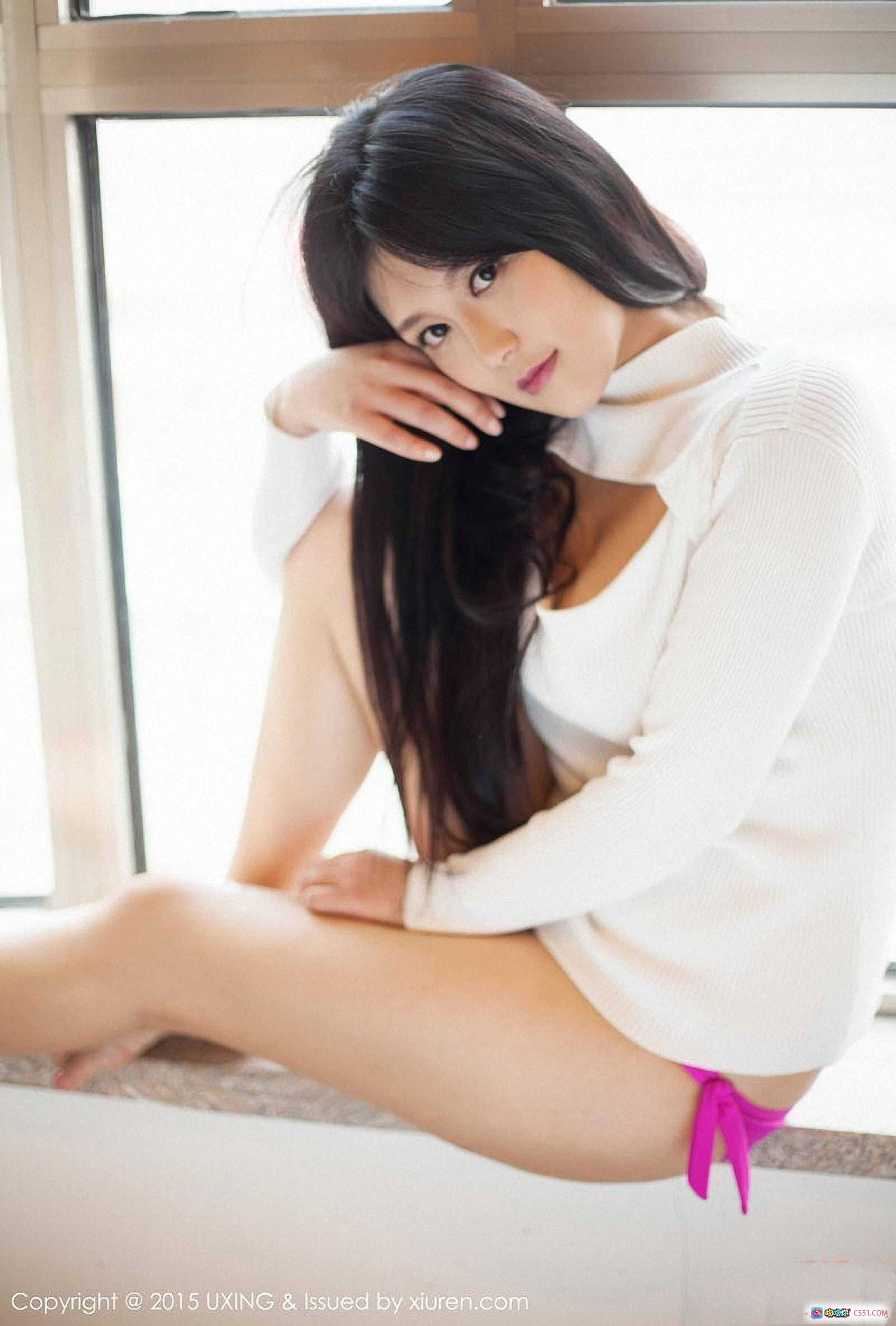 图片[9] - UXING 2015.04.29 VOL.006 白色针织衫少女床照 温柔微笑 窗边自然光 甜美居家风 写真摄影 - 就要吻