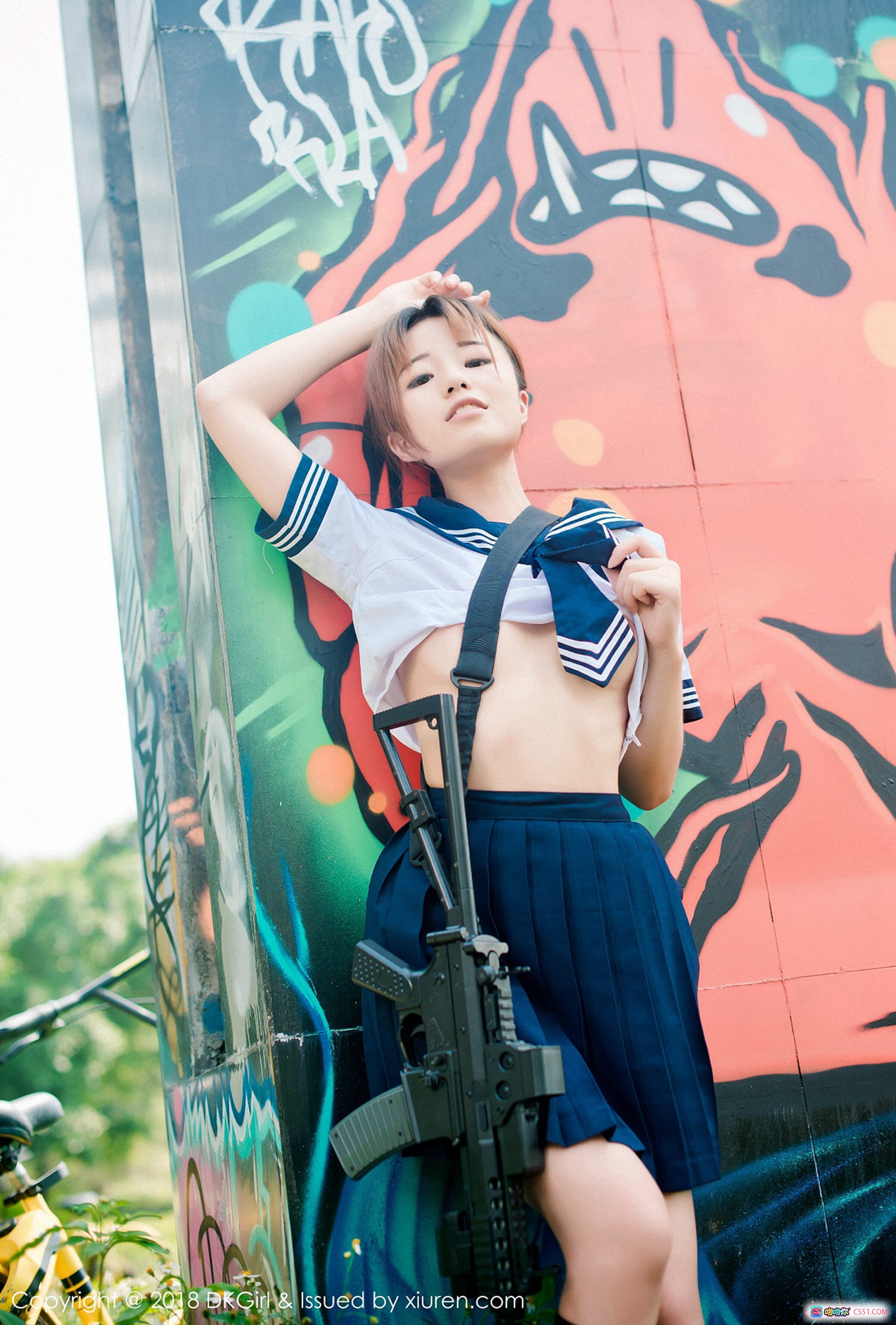 图片[3] - 仓井优香水手服持枪森林写真 | DKGirl 2018 Vol.076 甜美少女户外摄影 - 就要吻