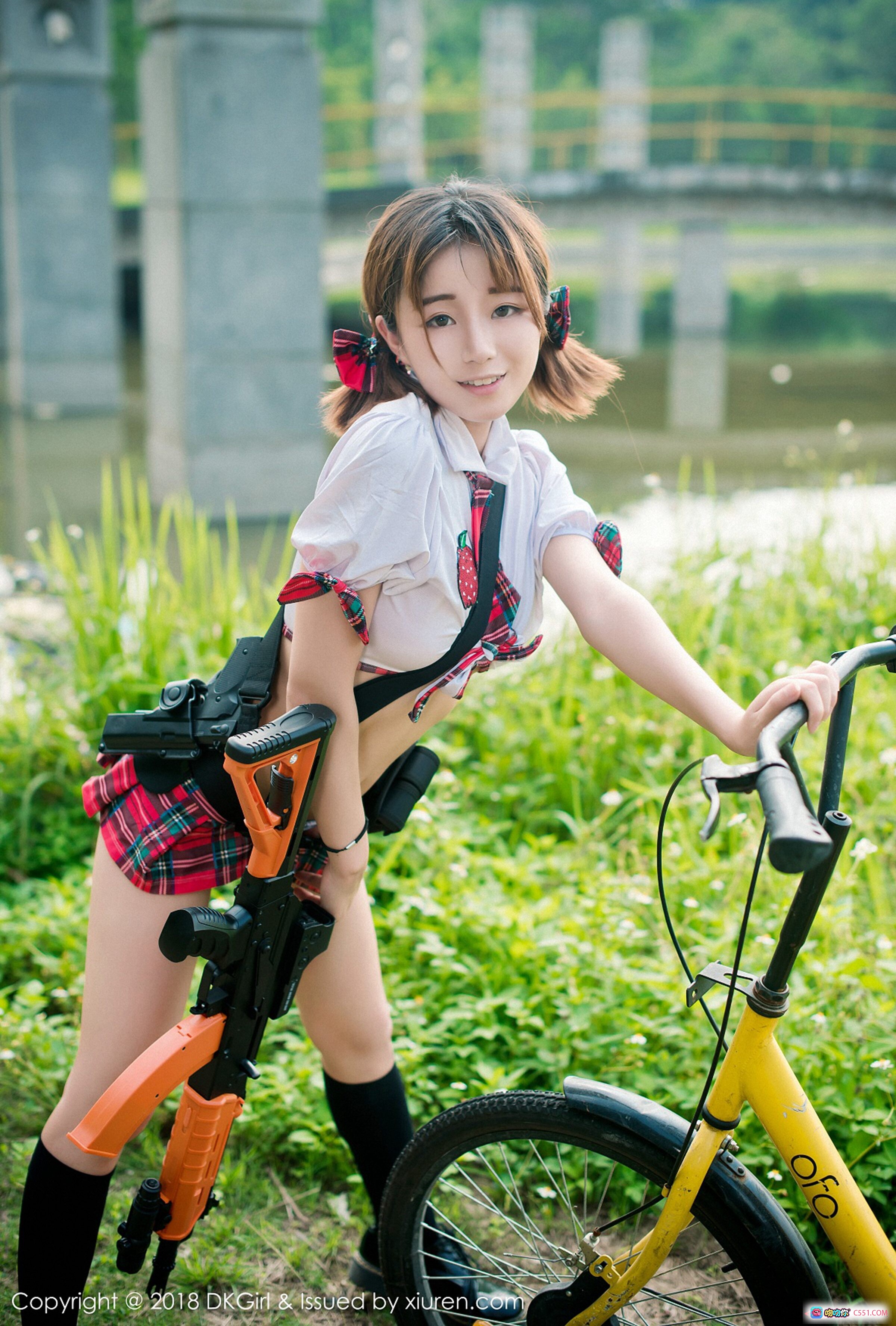 图片[5] - 仓井优香水手服持枪森林写真 | DKGirl 2018 Vol.076 甜美少女户外摄影 - 就要吻