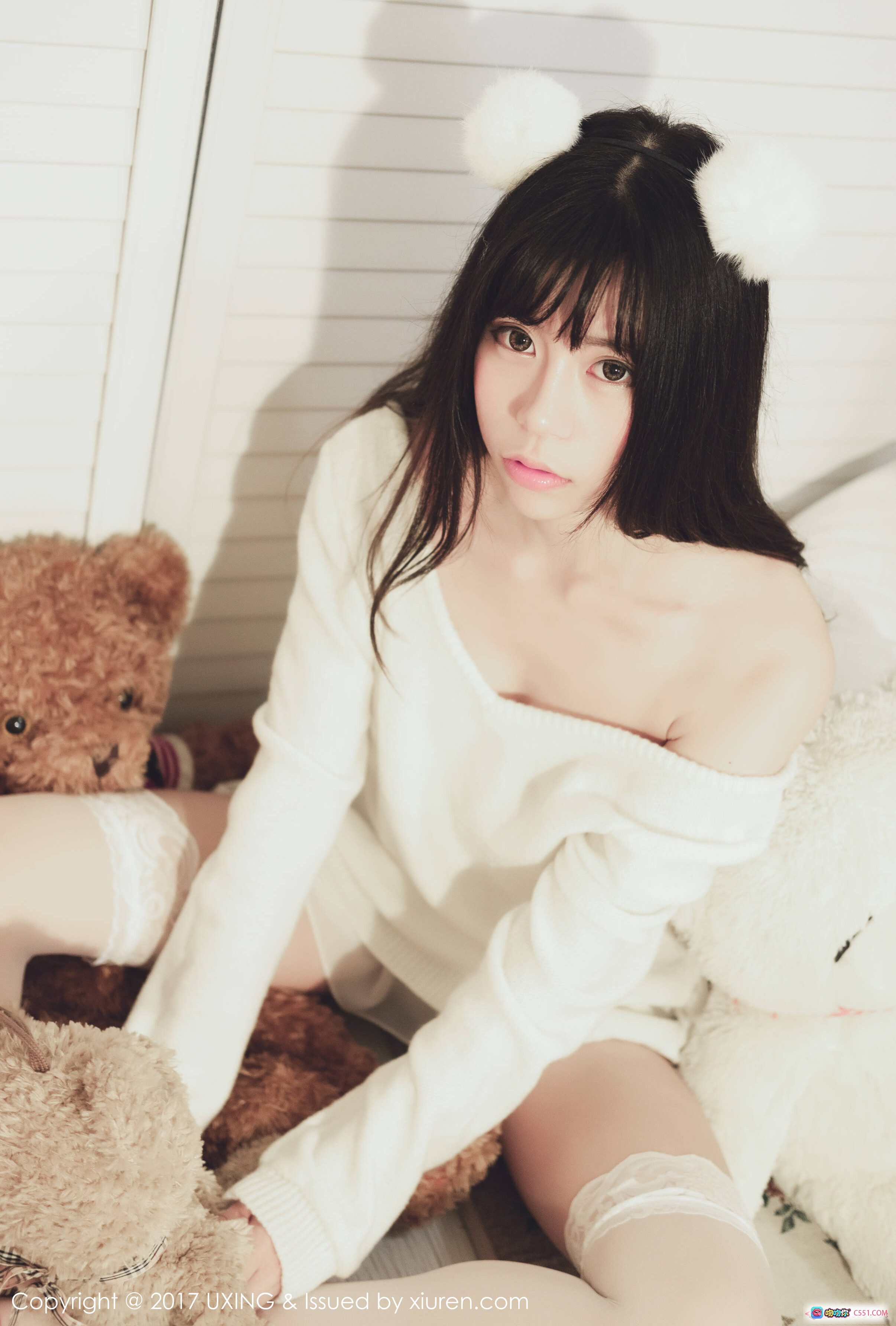 图片[5] - Yo酱白色毛衣蕾丝袜写真 | UXING 2017 Vol.048 熊耳发饰少女私房美图 - 就要吻