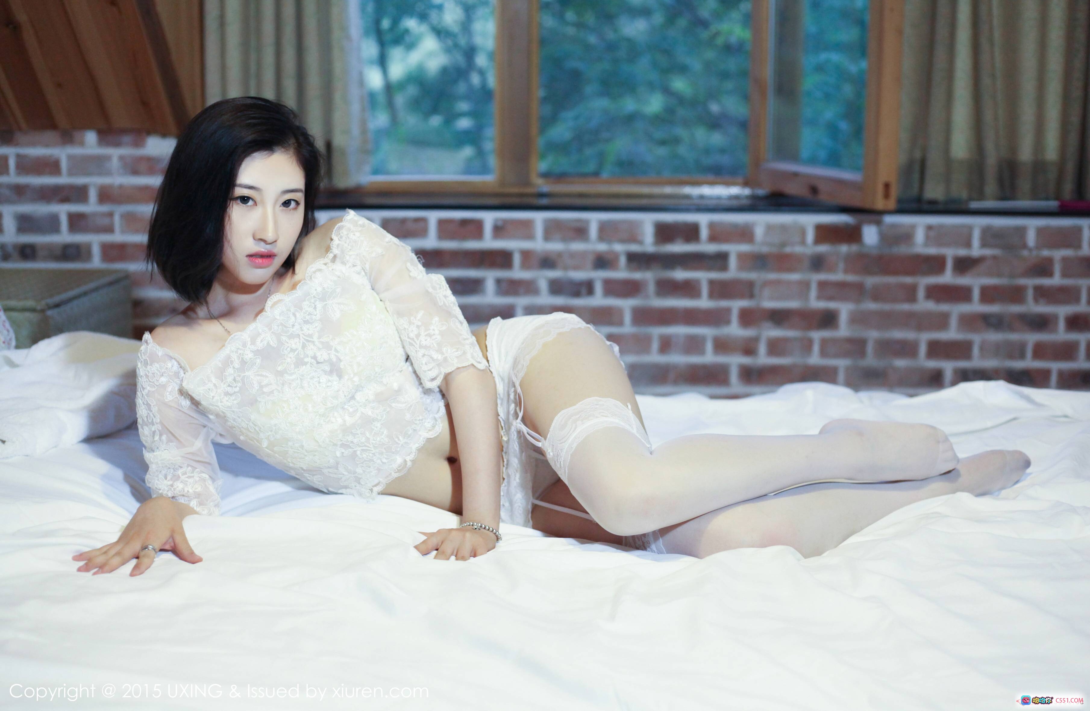 图片[5] - 傅雅慧白色蕾丝睡衣私房写真 | UXING2015 VOL.014 砖墙卧室性感美拍 - 就要吻
