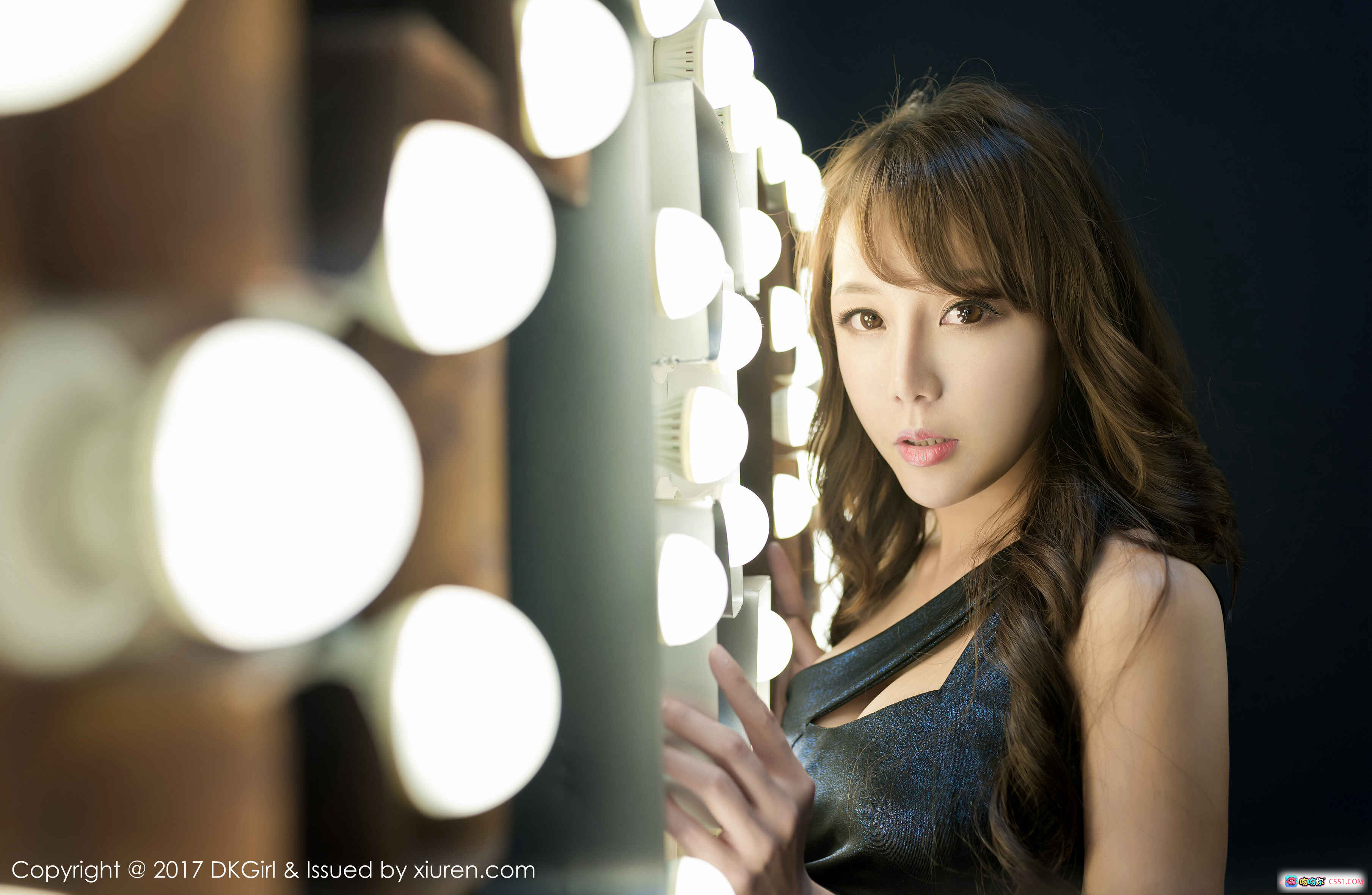 图片[5] - 王沫儿SaSa性感写真 | 黑色内衣诱惑 | 砖墙背景复古风 | DKGirl2017精选图集 - 就要吻