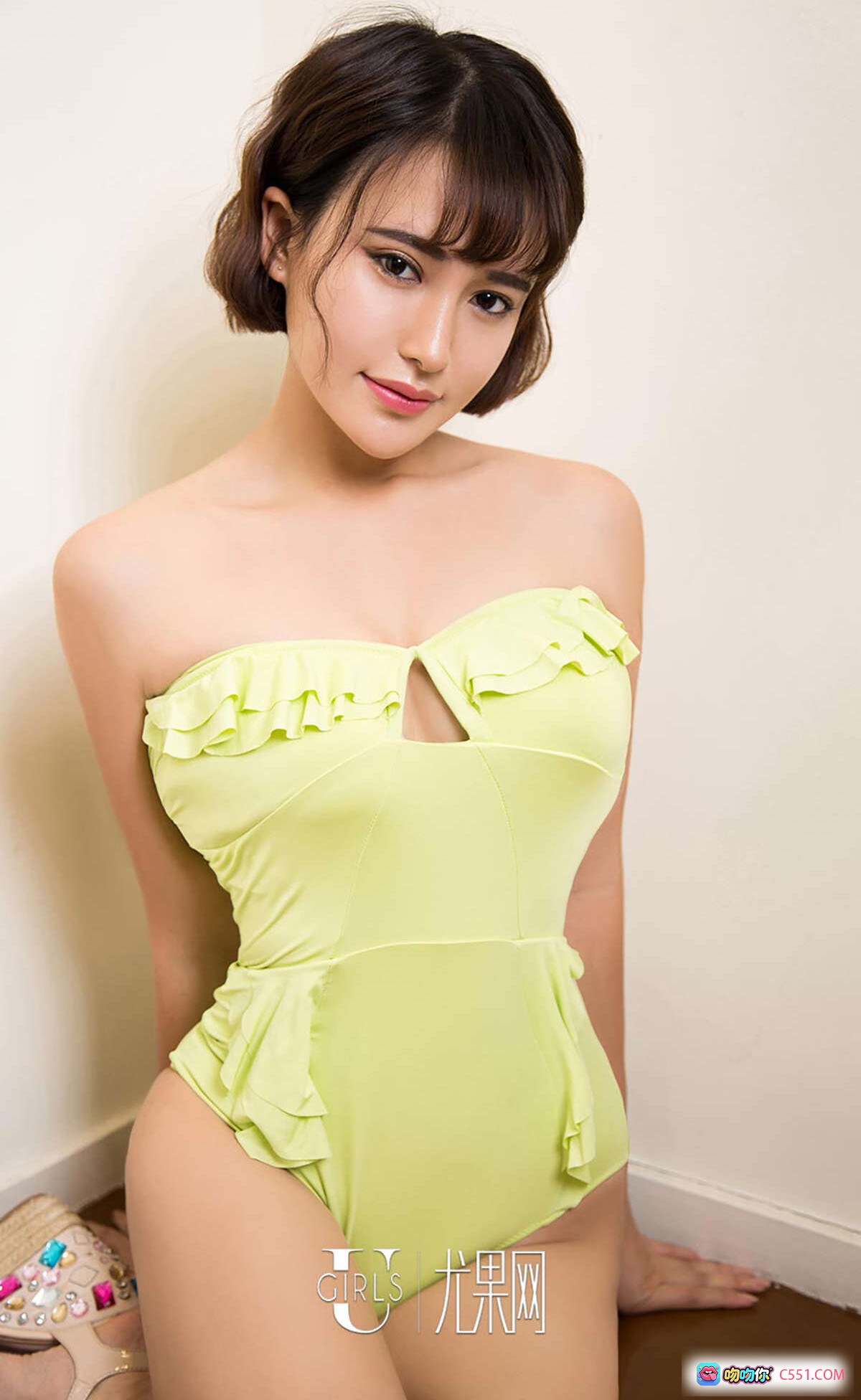 图片[9] - Ugirls尤果网爱尤物专辑No.450小丸子写真 2016.08.11 40P32M 短发少女清新性感风格 多套造型私房美图 JANE专属时尚大片 - 就要吻