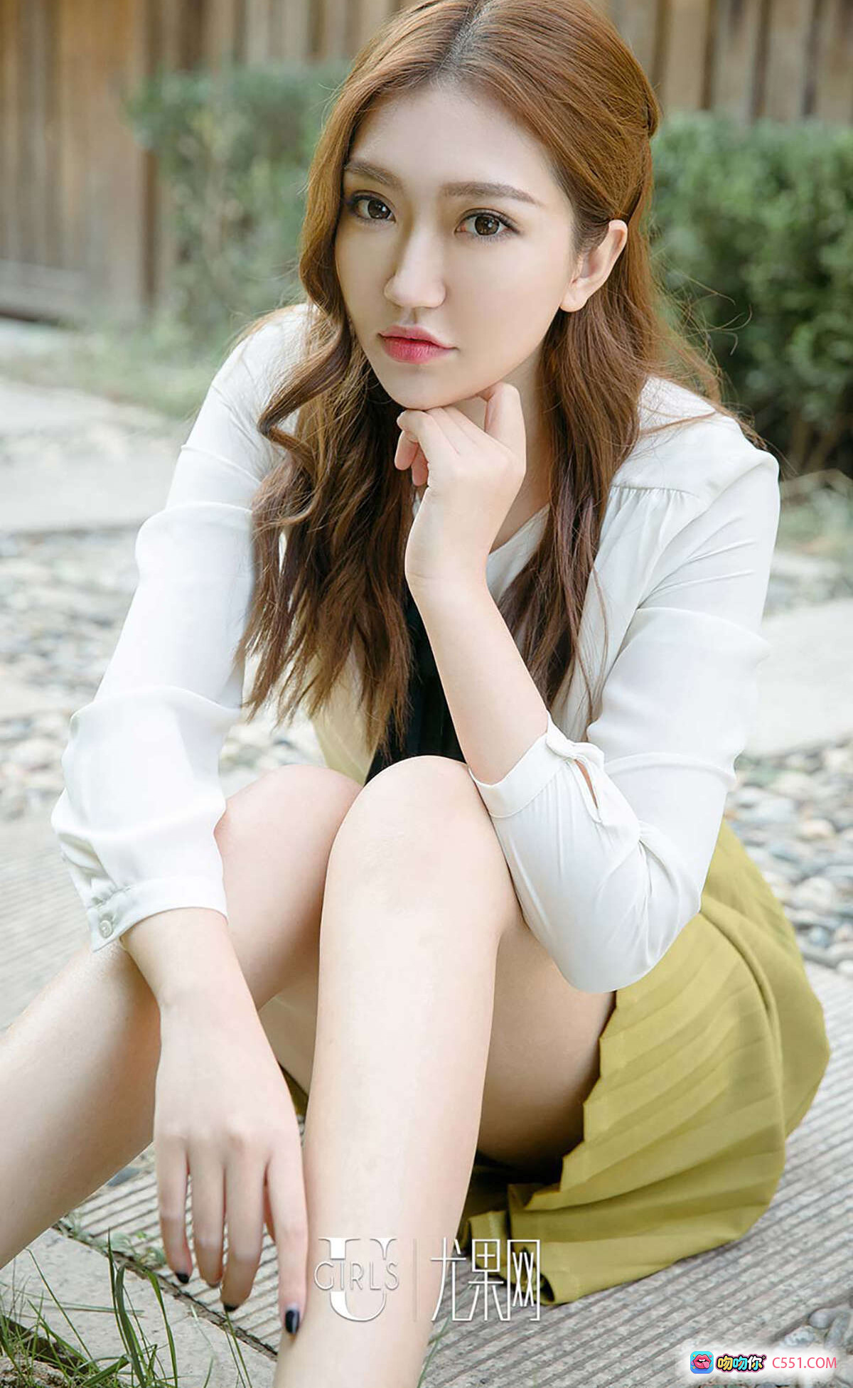 图片[9] - Ugirls尤果网爱尤物专辑No.537 Amy 白衬衫黄裙户外写真 2016.11.06 40P高清美图 - 就要吻