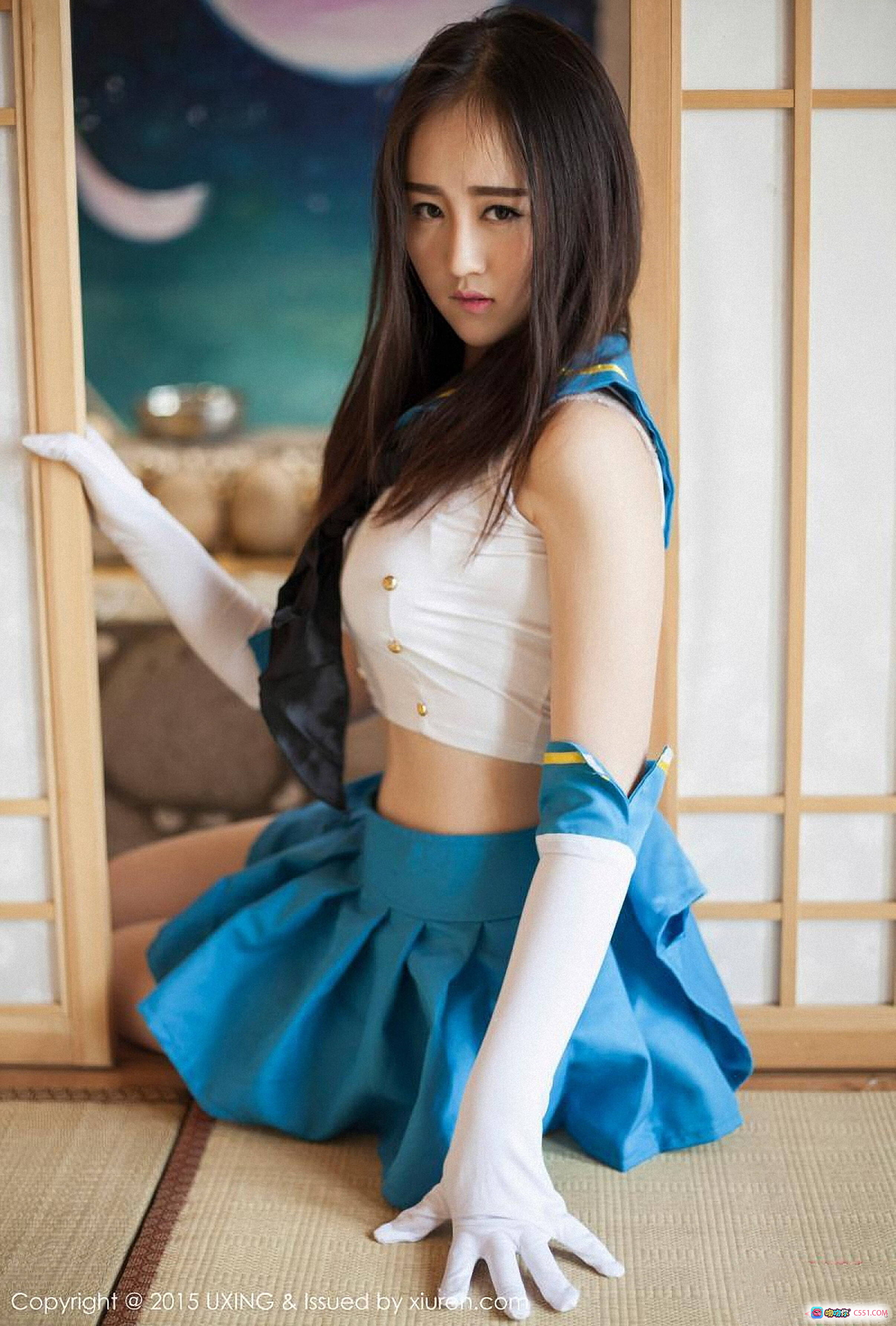 图片[8] - UXING 2015.04.27 VOL.005 美女写真 白色海军风上衣 蓝色百褶裙 黑色领巾 白手套 甜美笑容 室内花艺背景 高清摄影 - 就要吻