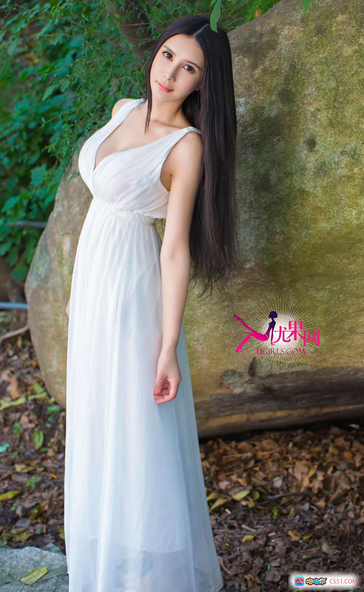 图片[1] - 顾欣怡白色长裙户外写真 | Ugirls尤果网爱尤物专辑2015No.139 | 仙气飘飘自然风美人照 - 就要吻
