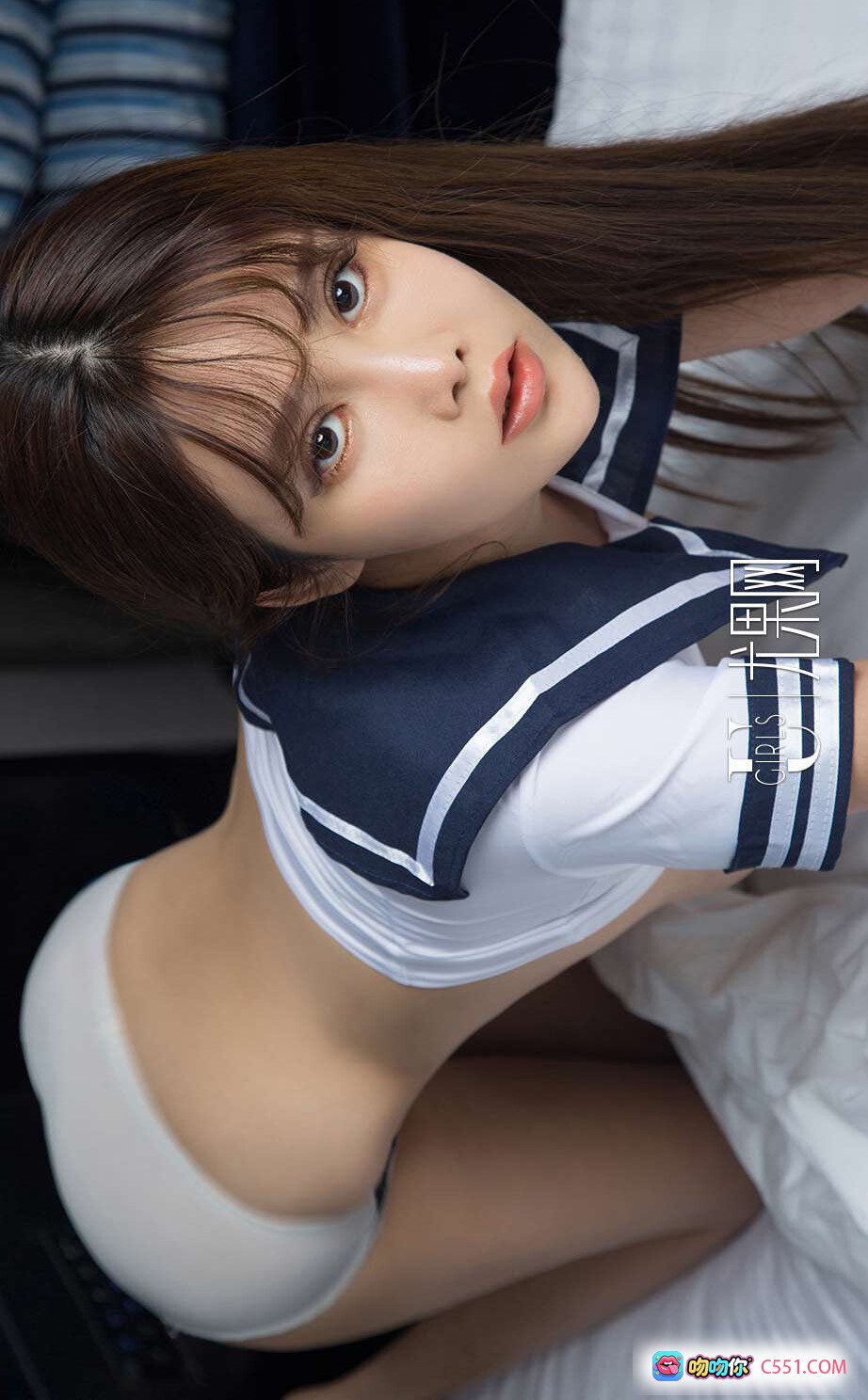 图片[5] - 张欣娅性感写真 | Ugirls尤果网爱尤物专辑No.595 | 黑色深V连衣裙 | 优雅坐姿 | 37P高清图集 - 就要吻