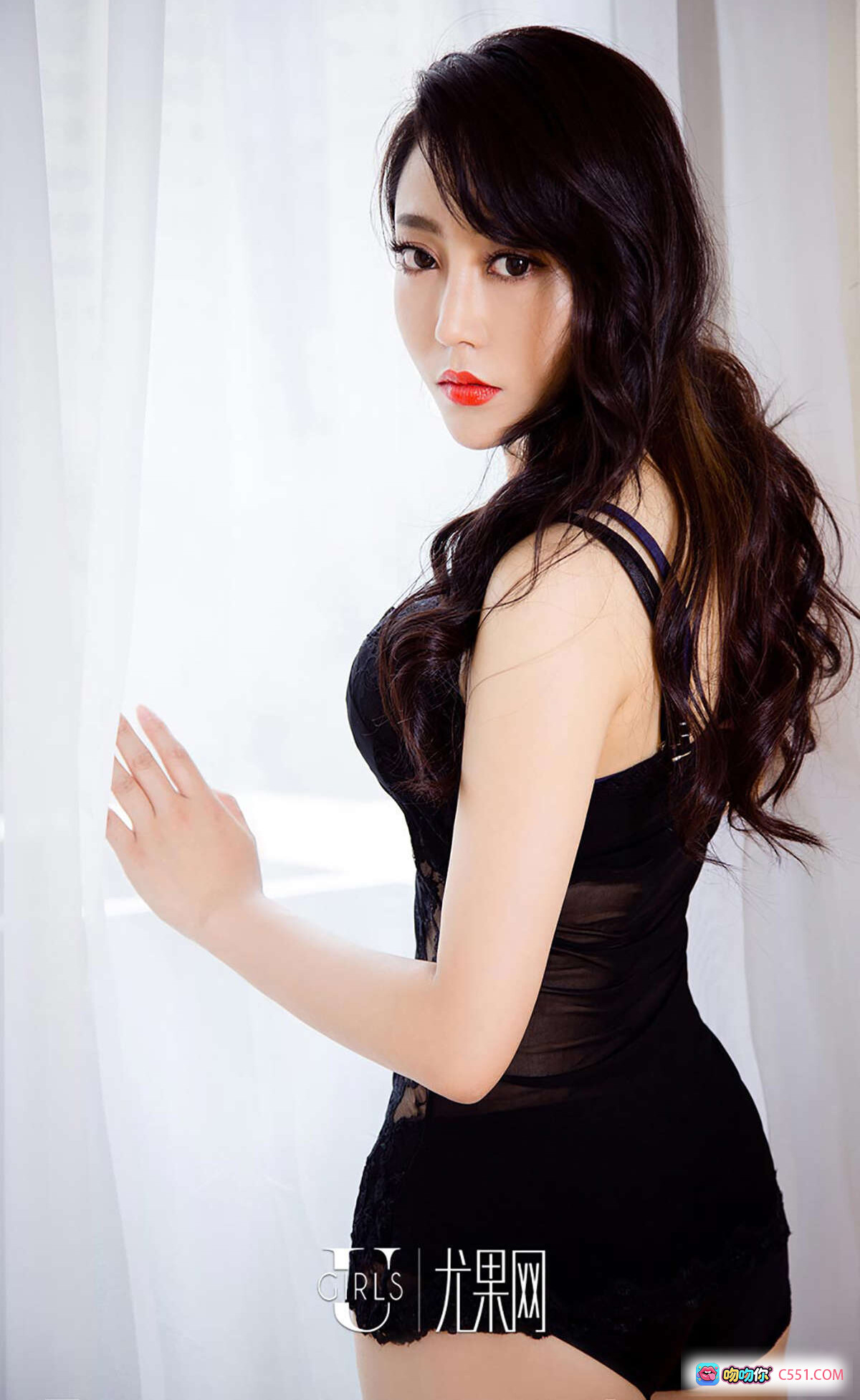 图片[7] - 米雪性感写真 | Ugirls尤果网爱尤物专辑No.452 | 白色流苏泳衣+高跟鞋 | 室内窗边私房美拍 - 就要吻