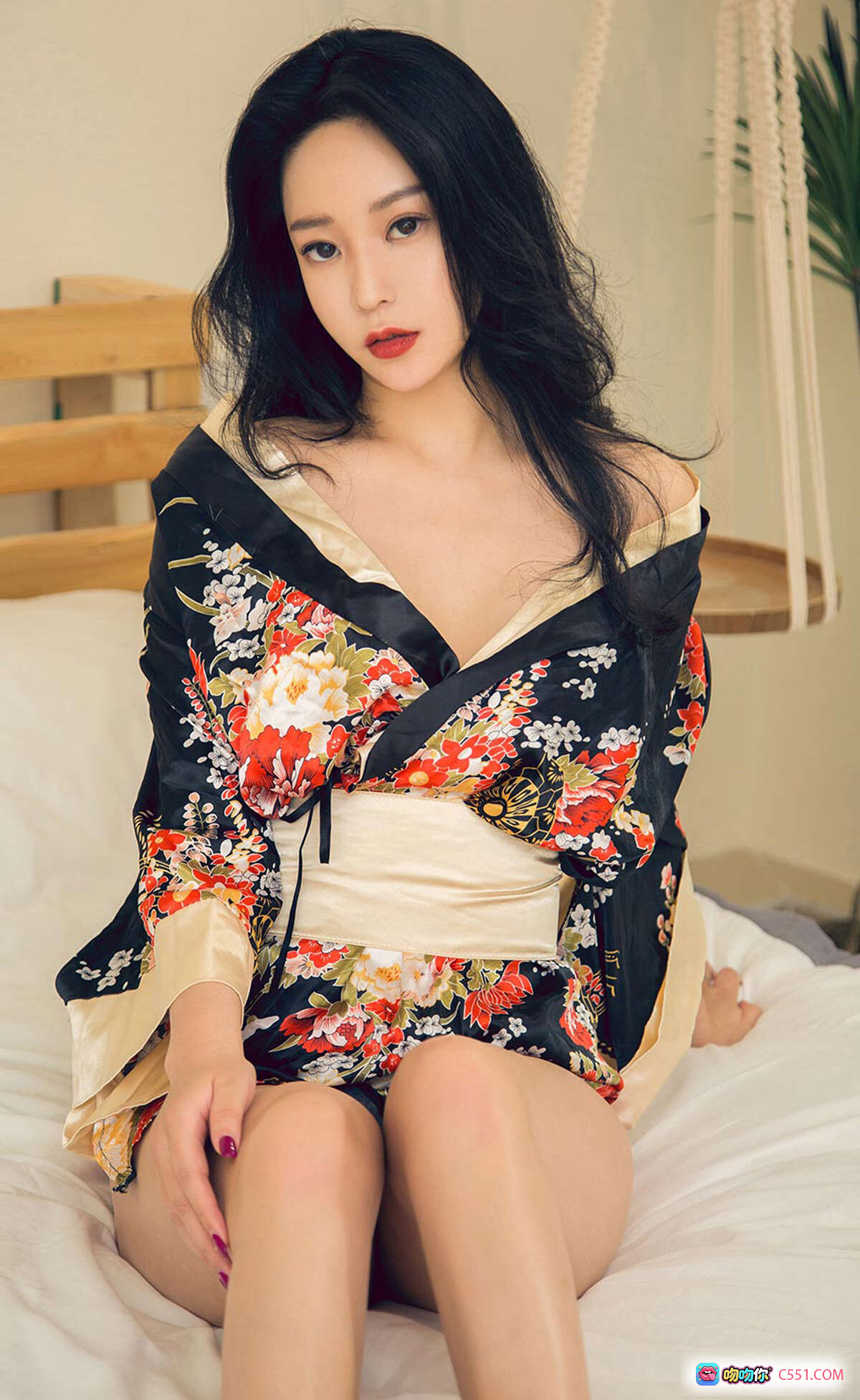 图片[9] - 刘瑾希日式和风睡衣写真｜黑色花卉丝绸浴袍性感私房照｜尤果网爱尤物No.1572高清图集 - 就要吻