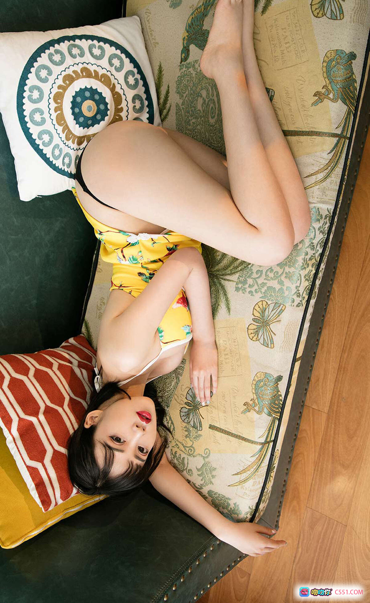 图片[2] - 刘彬彬酒红丝绒连体泳衣写真 | Ugirls尤果网爱尤物专辑No.1593 2019.09.30 高清性感私房照 - 就要吻