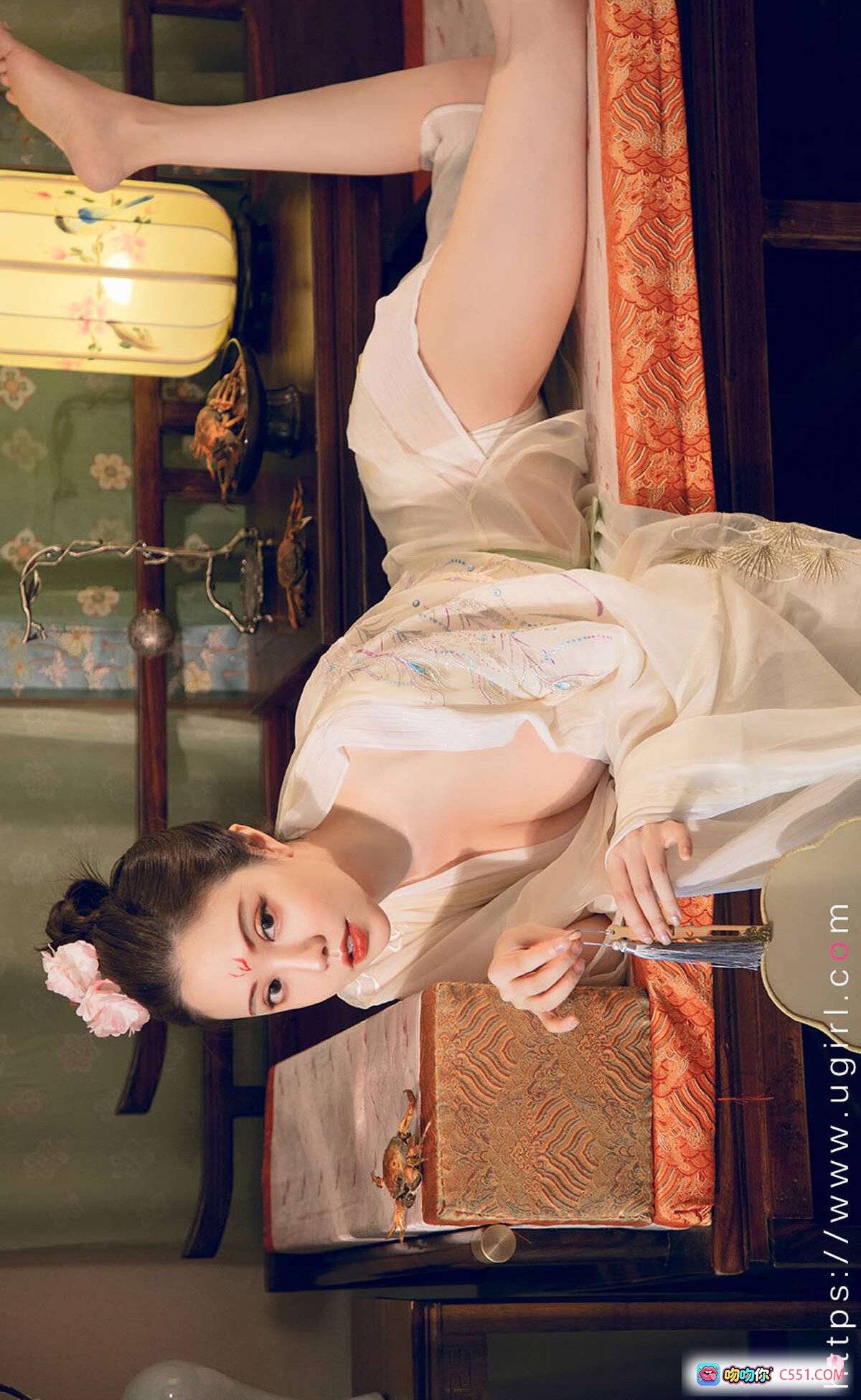 图片[9] - 妮小妖古风写真｜荷叶莲花点缀｜白色蕾丝裙装｜柔美姿态｜窗边自然光｜Ugirls尤果网爱尤物专辑No.1923 - 就要吻