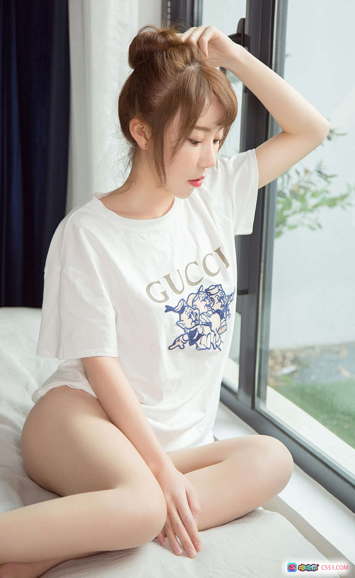 图片[9] - 夏瑶身穿Gucci印花白T恤居家写真 | 尤果网爱尤物专辑No.1414 | 2019年4月3日高清美图 - 就要吻