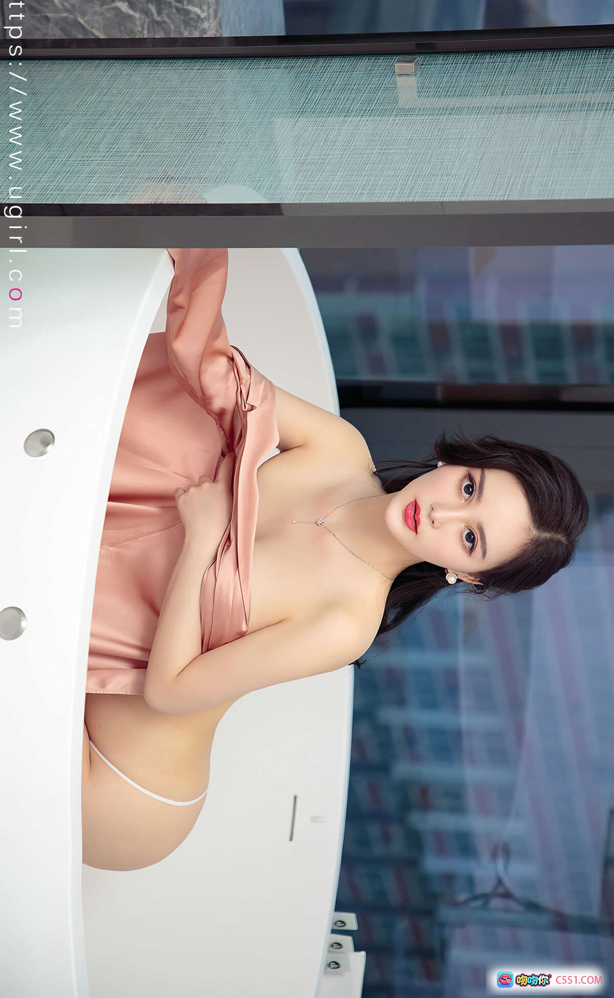图片[3] - Ugirls尤果网爱尤物专辑No.1827 Hasand粉裙浴缸写真性感优雅美腿锁骨少女风高清图集 - 就要吻