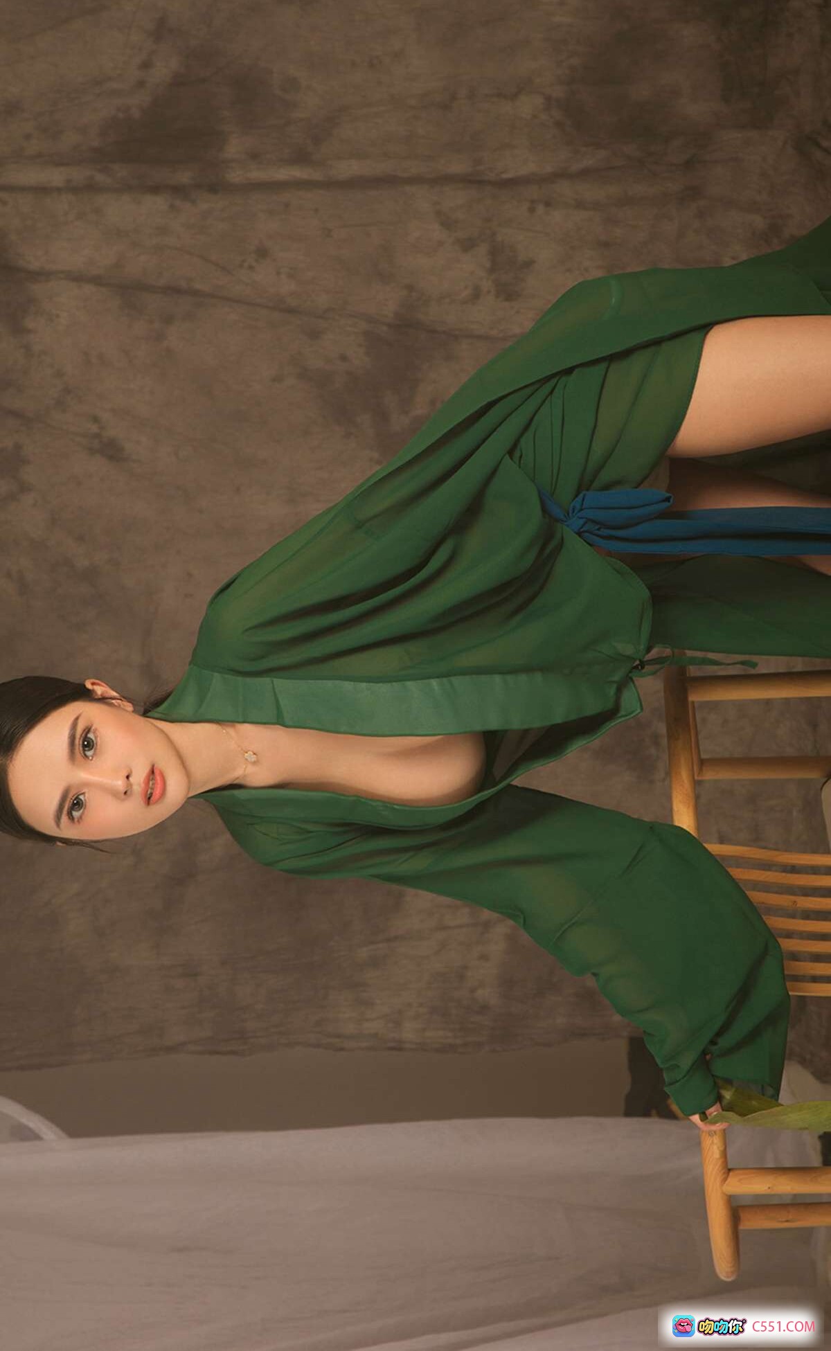 图片[3] - Angela楚楚金露绿色透视长袍写真｜尤果网爱尤物No.1479性感私房美图｜2019.06.08高清35P - 就要吻