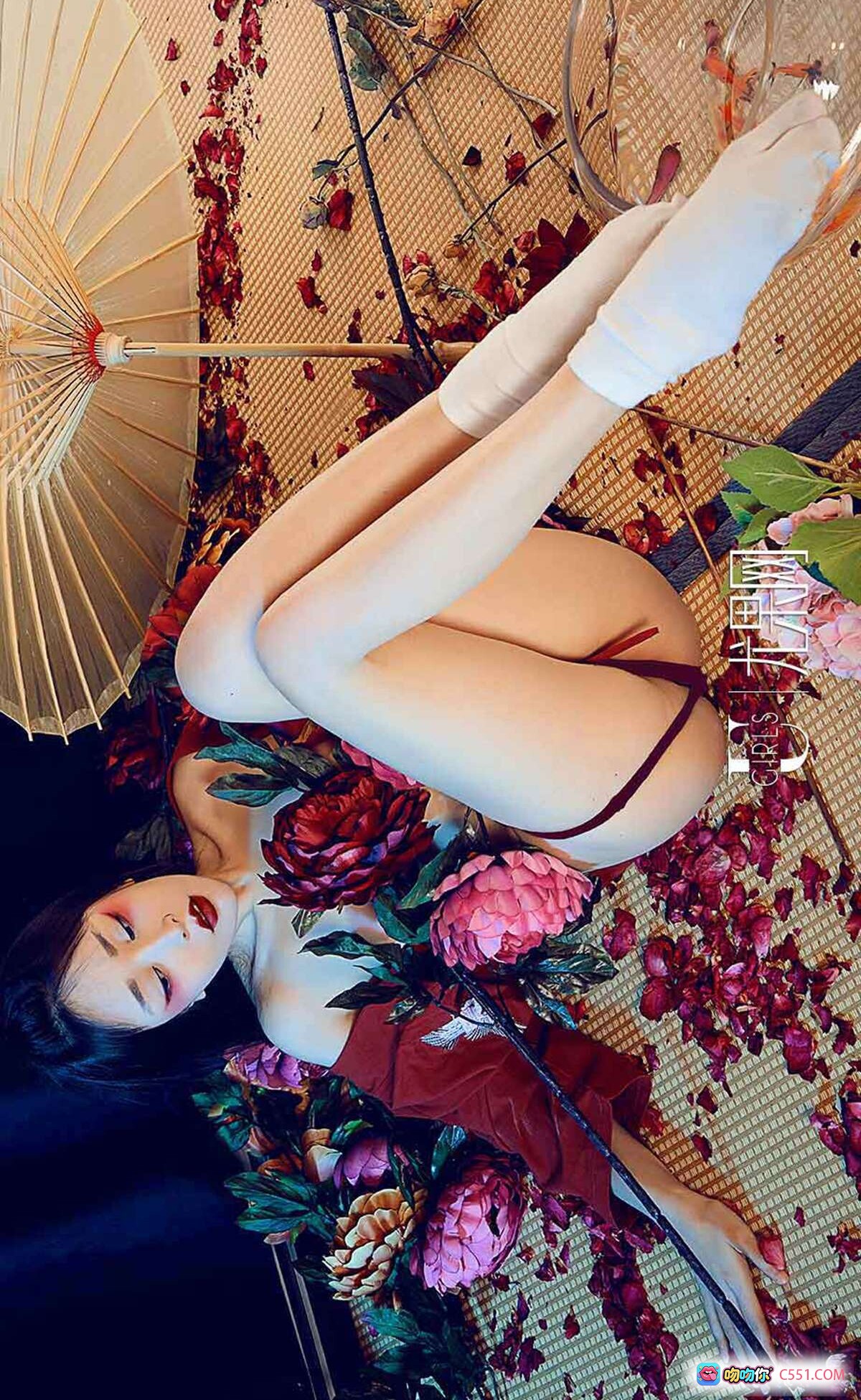 图片[4] - Ugirls尤果网爱尤物专辑No.1366豌豆公主写真·红衣和风美少女·花瓣散落榻榻米·日系唯美摄影·高清35P - 就要吻