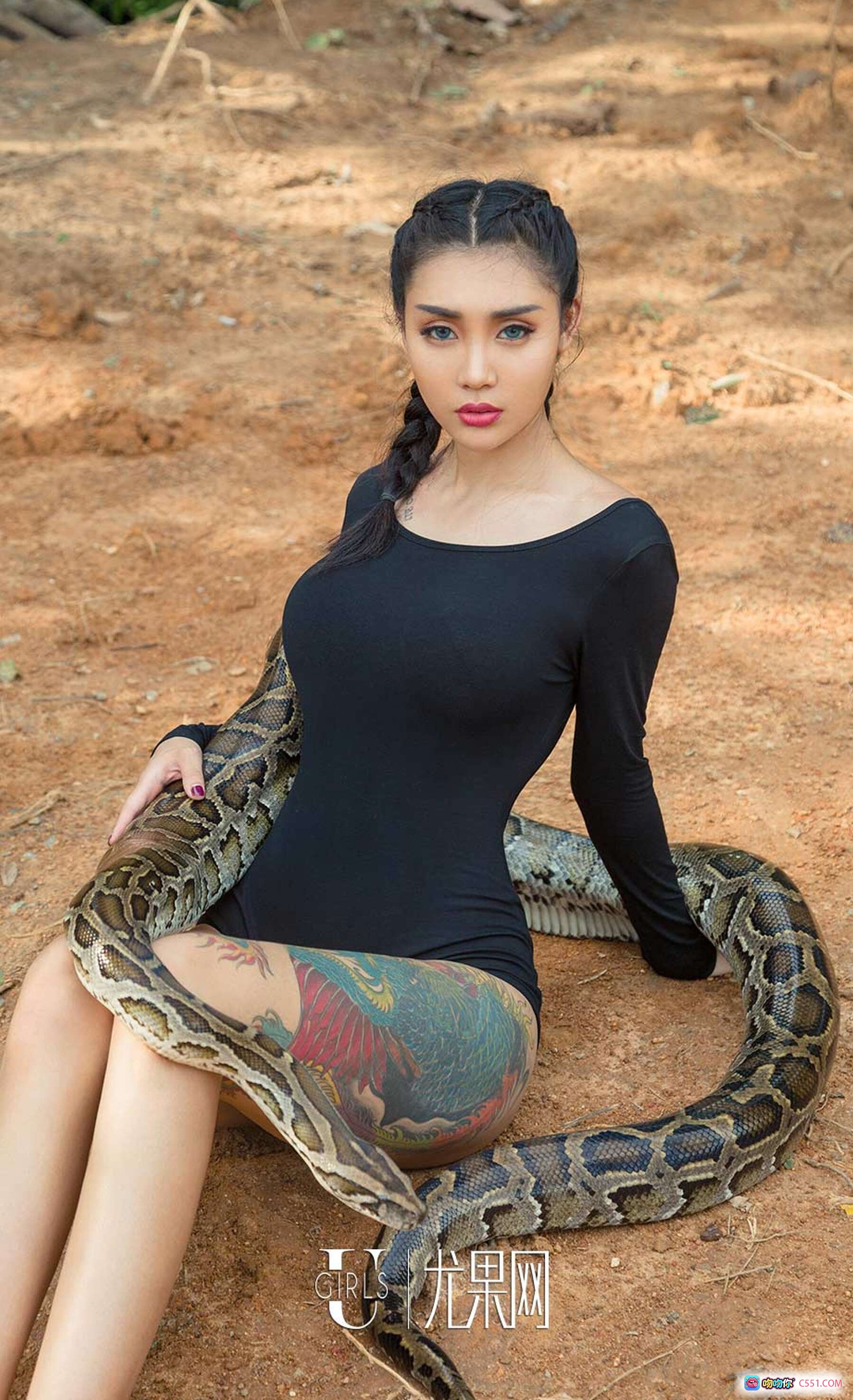 图片[6] - 尤菲儿 exotic风印花长裙 野性大象旁复古奔驰车写真 Ugirls尤果网爱尤物No.1121 2018.06.14 - 就要吻