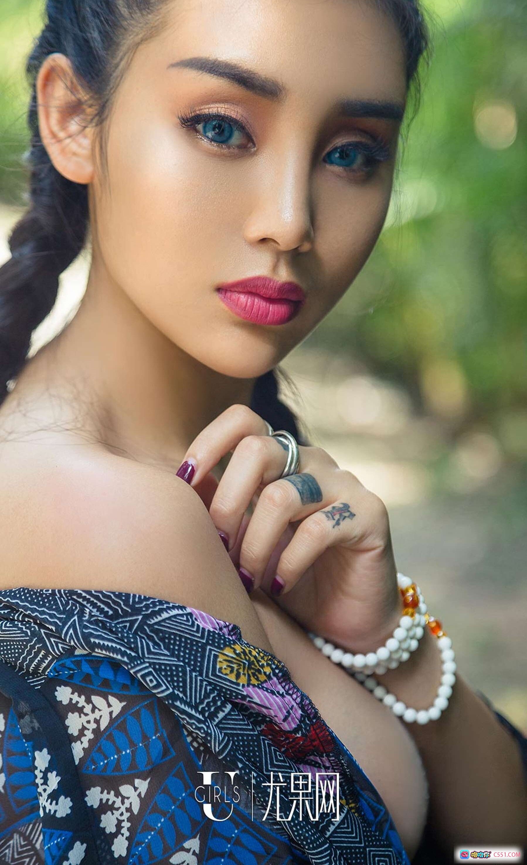 图片[3] - 尤菲儿 exotic风印花长裙 野性大象旁复古奔驰车写真 Ugirls尤果网爱尤物No.1121 2018.06.14 - 就要吻