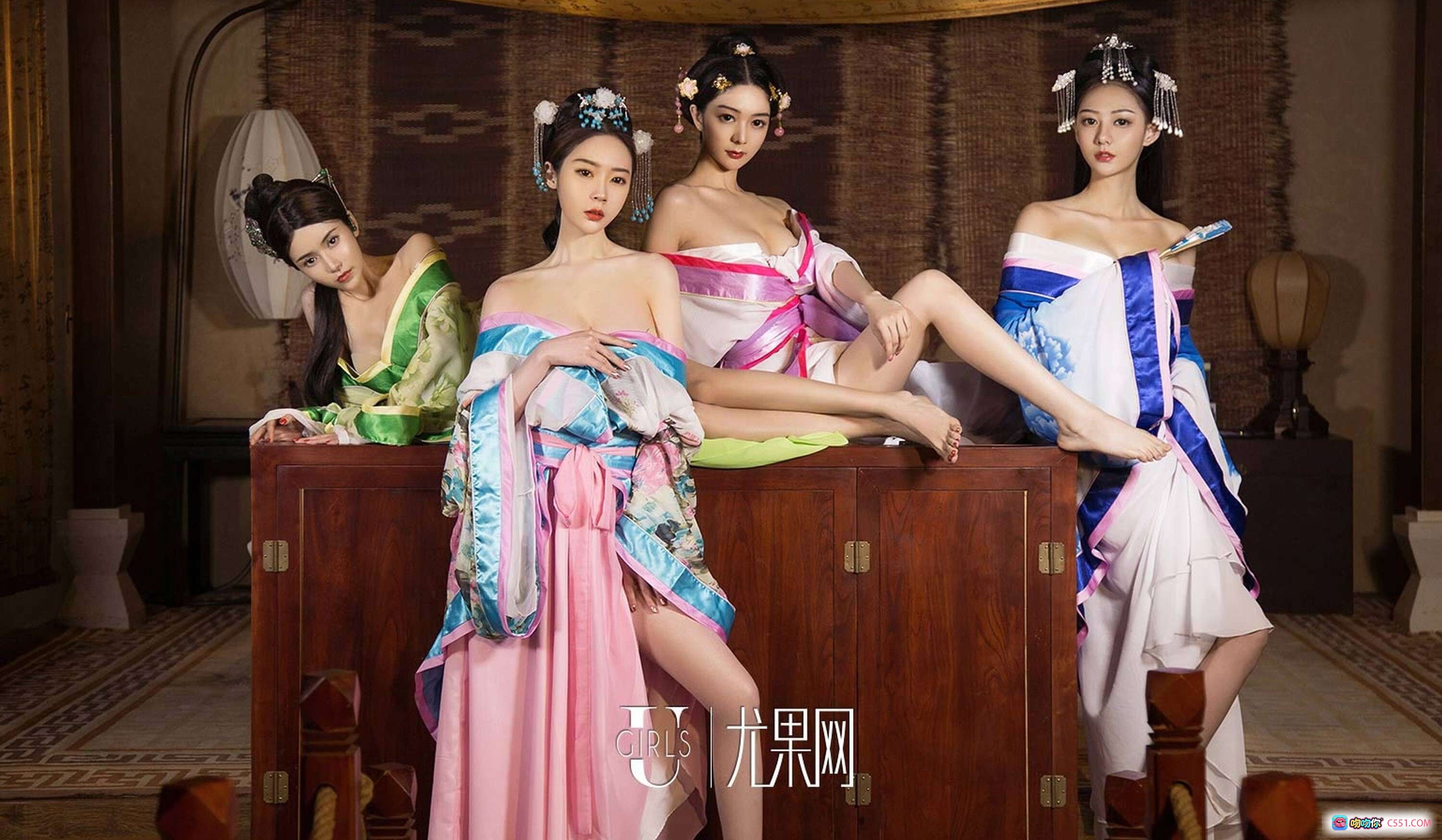 图片[3] - Ugirls尤果网爱尤物No.1125端午古风写真｜青衣白裙古典美人｜盘发簪花优雅坐姿｜高清私房艺术摄影 - 就要吻