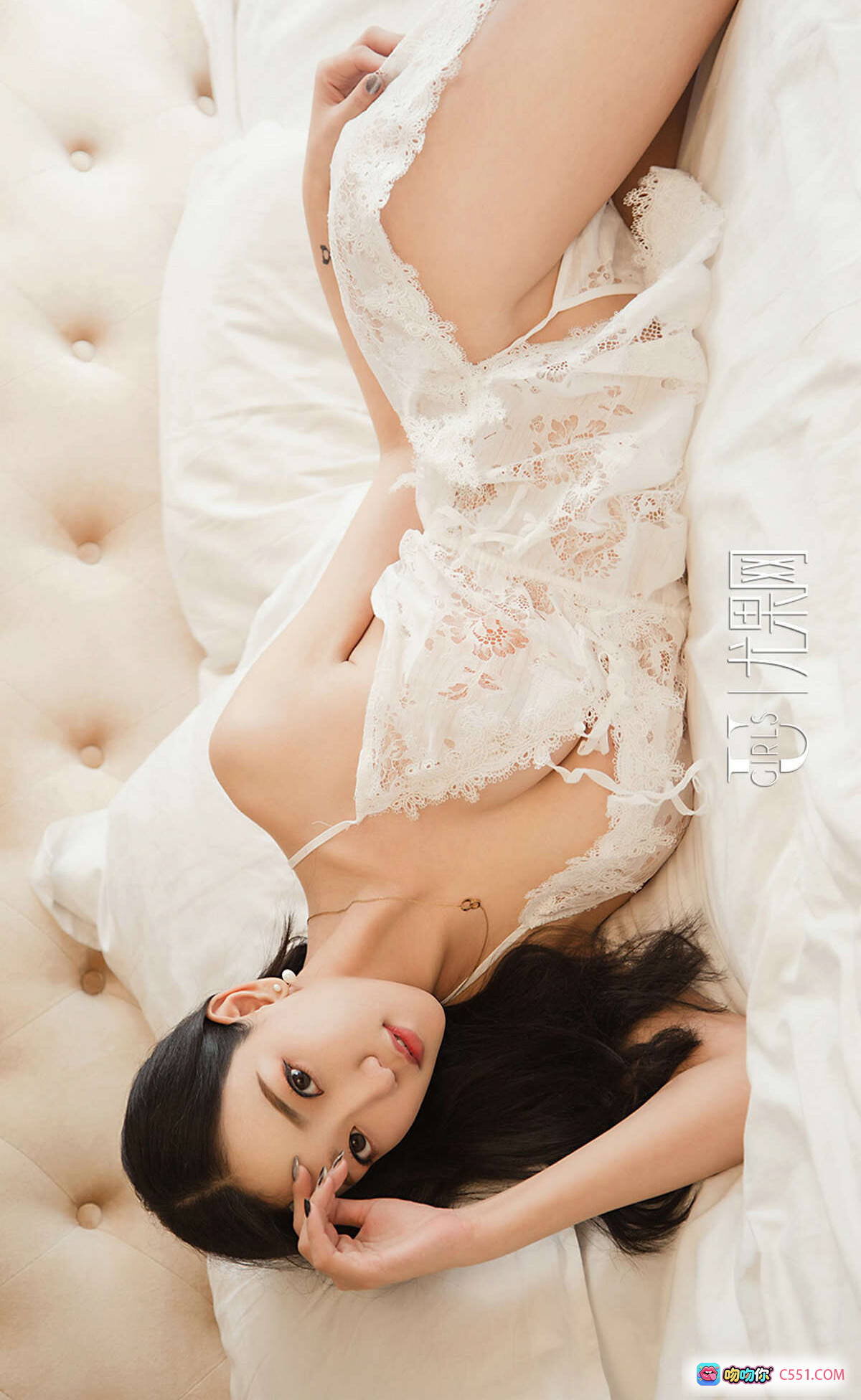 图片[9] - Ugirls尤果网爱尤物专辑No.1346吾凡白色蕾丝睡衣性感写真床照私房美腿诱惑2019.01.25 - 就要吻