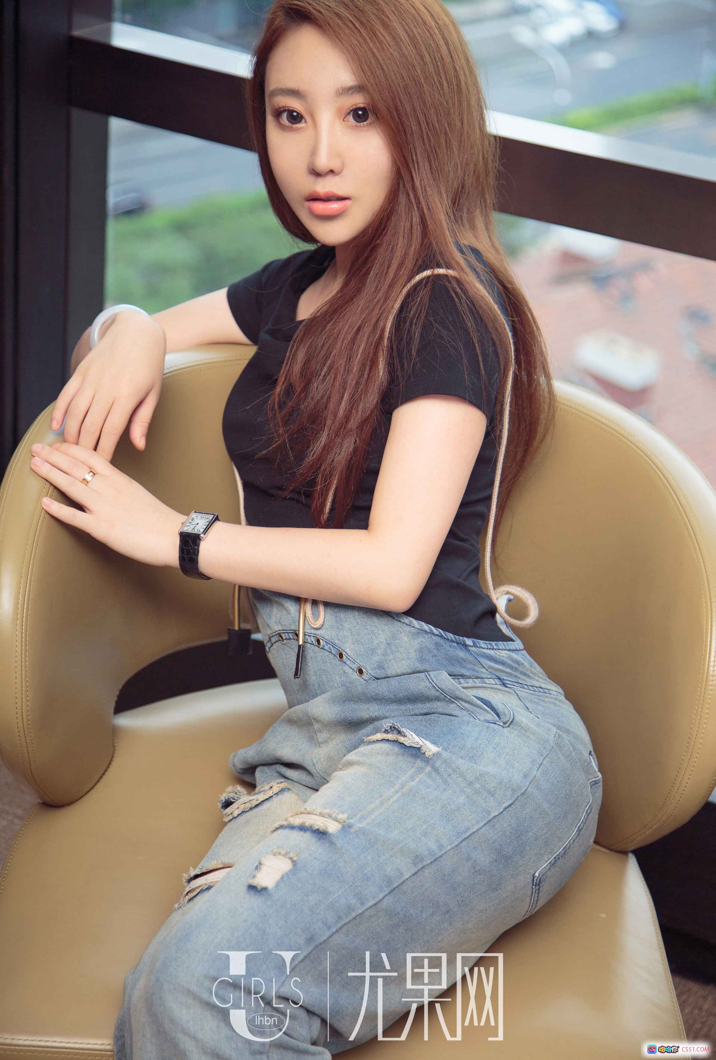 图片[6] - 唐溪若尤果网写真2017.08.23 U299 65+1P高清美图 黑色短袖性感坐姿窗边私房照 - 就要吻