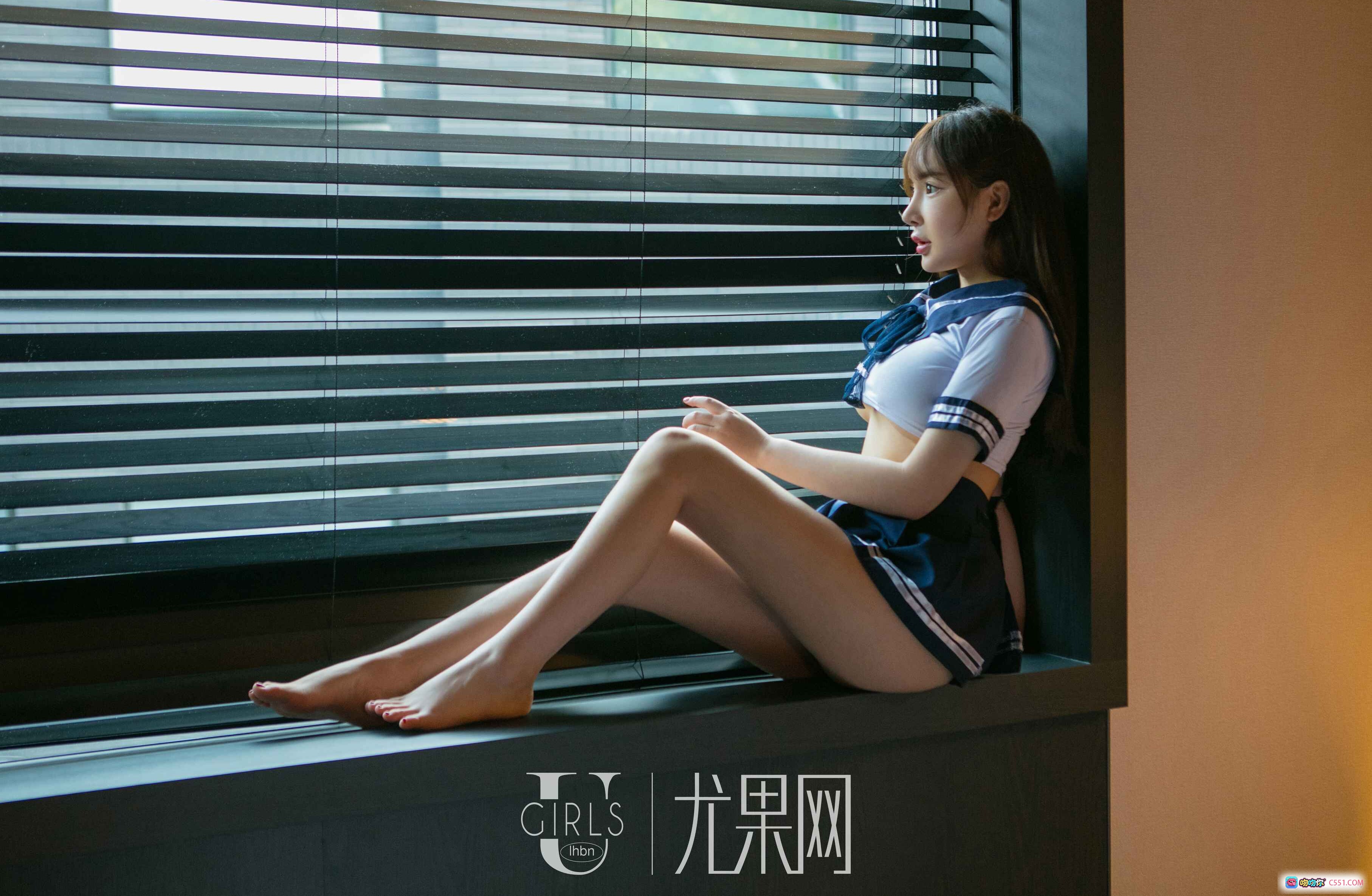 图片[2] - Ugirls尤果网2017.07.12 U288小兔水手服写真 腿部特写窗边光影美少女高清图集 - 就要吻