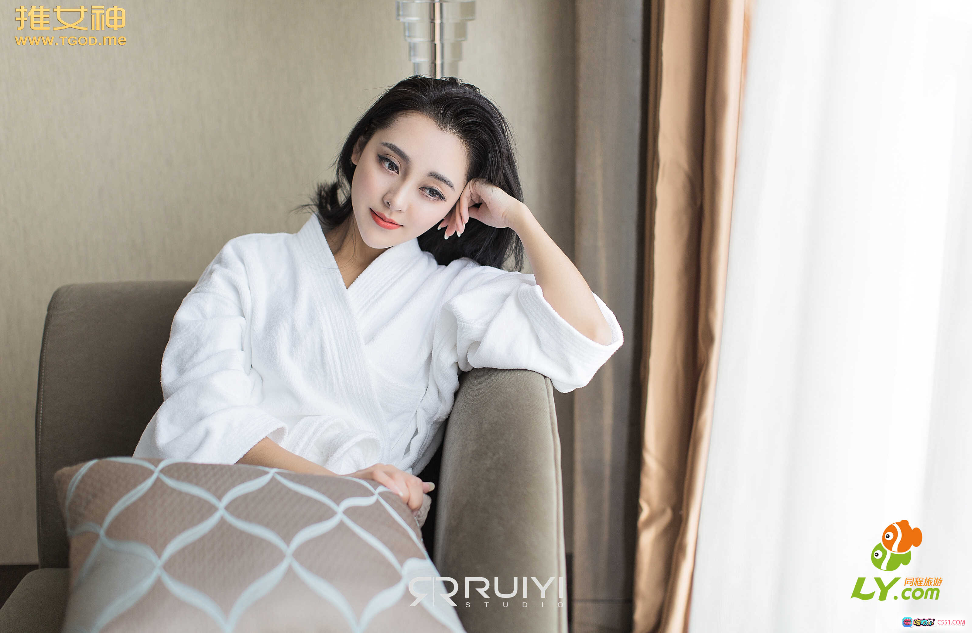 图片[3] - 梁晶莹小范冰冰蜀都风情写真 | 白裙优雅咖啡厅光影大片 | TGOD推女神2015精选美图 - 就要吻