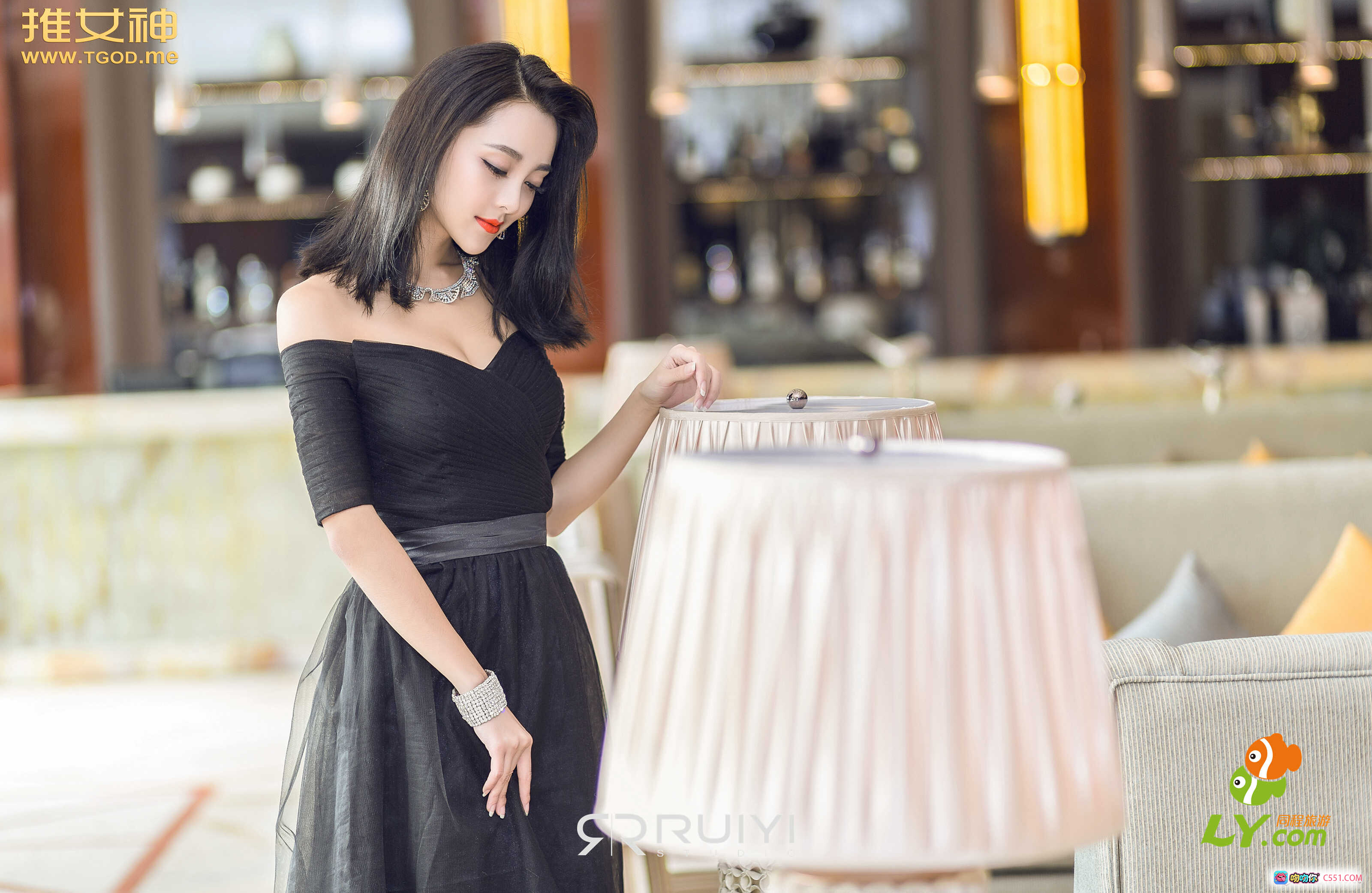 图片[4] - 梁晶莹小范冰冰蜀都风情写真 | 白裙优雅咖啡厅光影大片 | TGOD推女神2015精选美图 - 就要吻