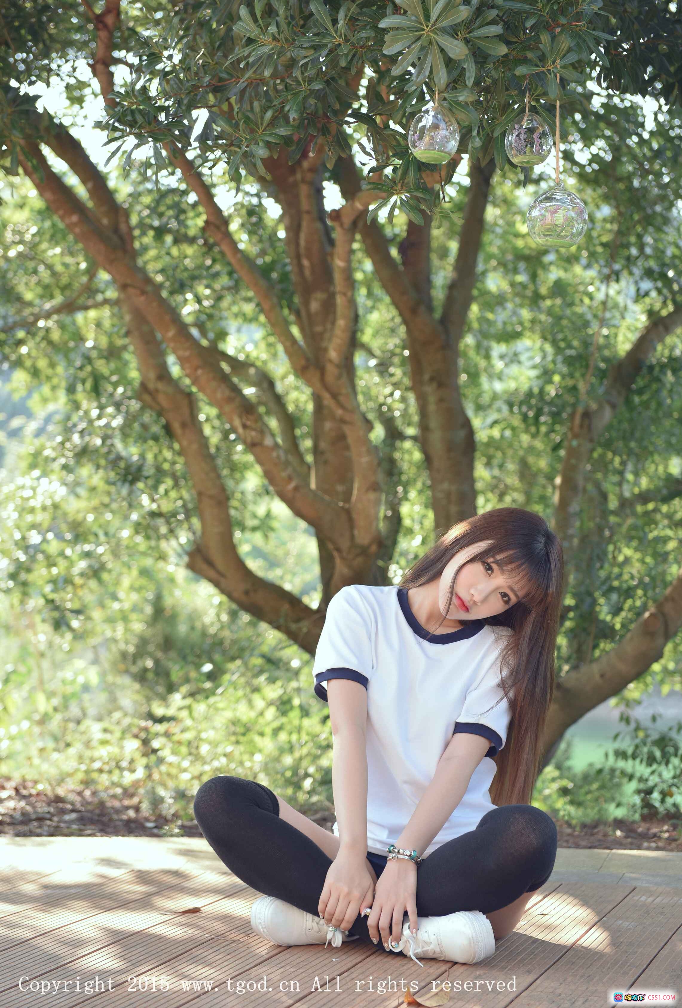 图片[10] - Akiki朱若慕云曼旅拍清新写真 | 白T黑边短裤少女风 | 2015 TGOD推女神第四刊高质图集 - 就要吻