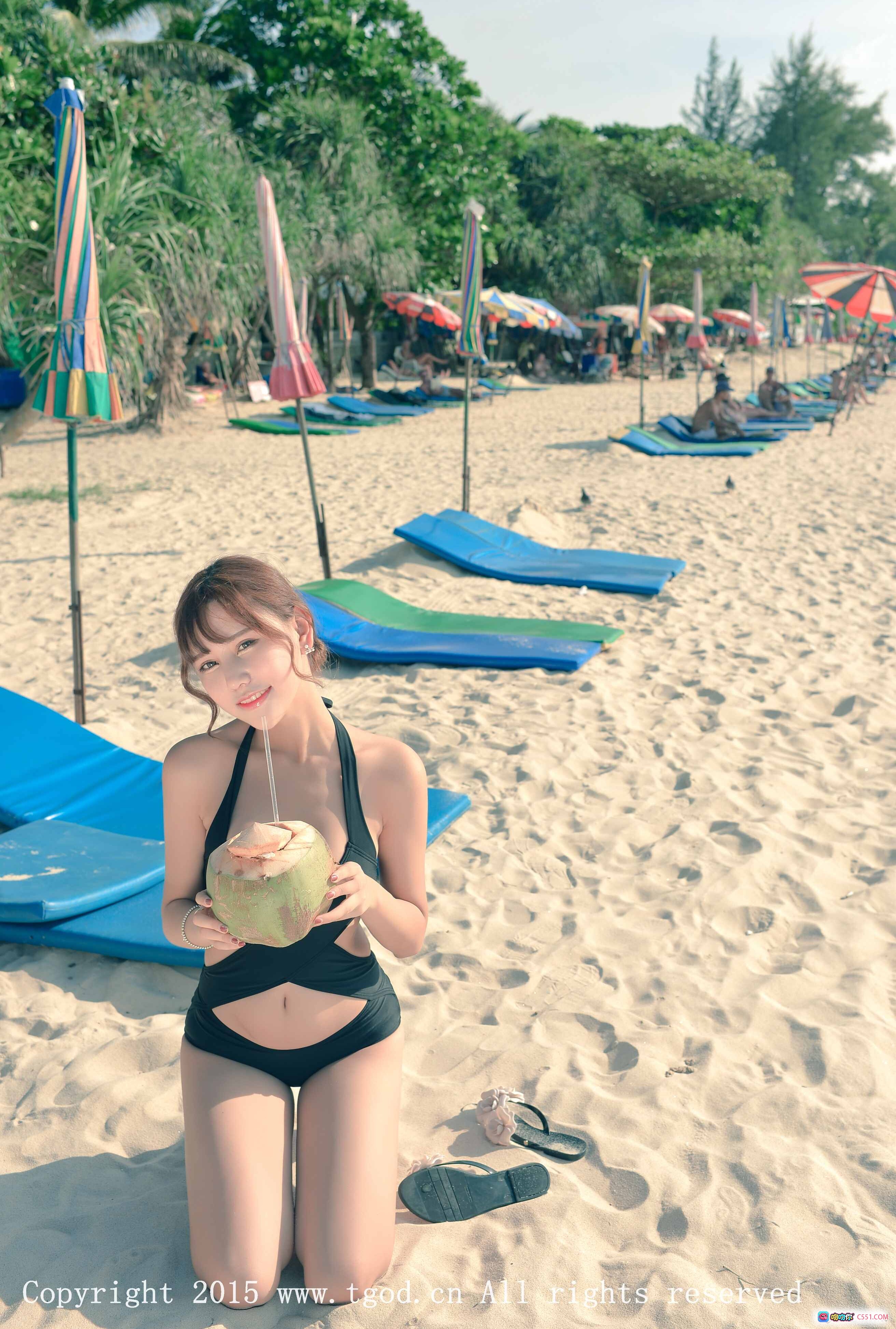 图片[3] - 普吉岛旅拍Milk楚楚黑色镂空比基尼写真 2015热带绿植背景性感泳装大片 - 就要吻