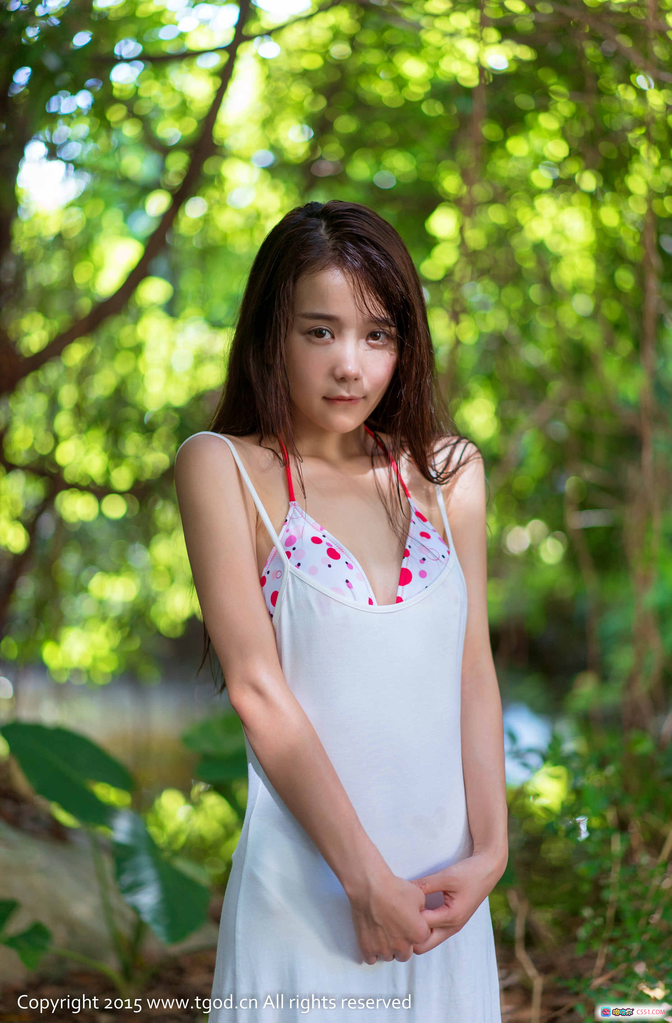 图片[4] - 三亚旅拍小九Vin清新写真｜白裙少女紫床绿植背景自然风人像摄影 - 就要吻