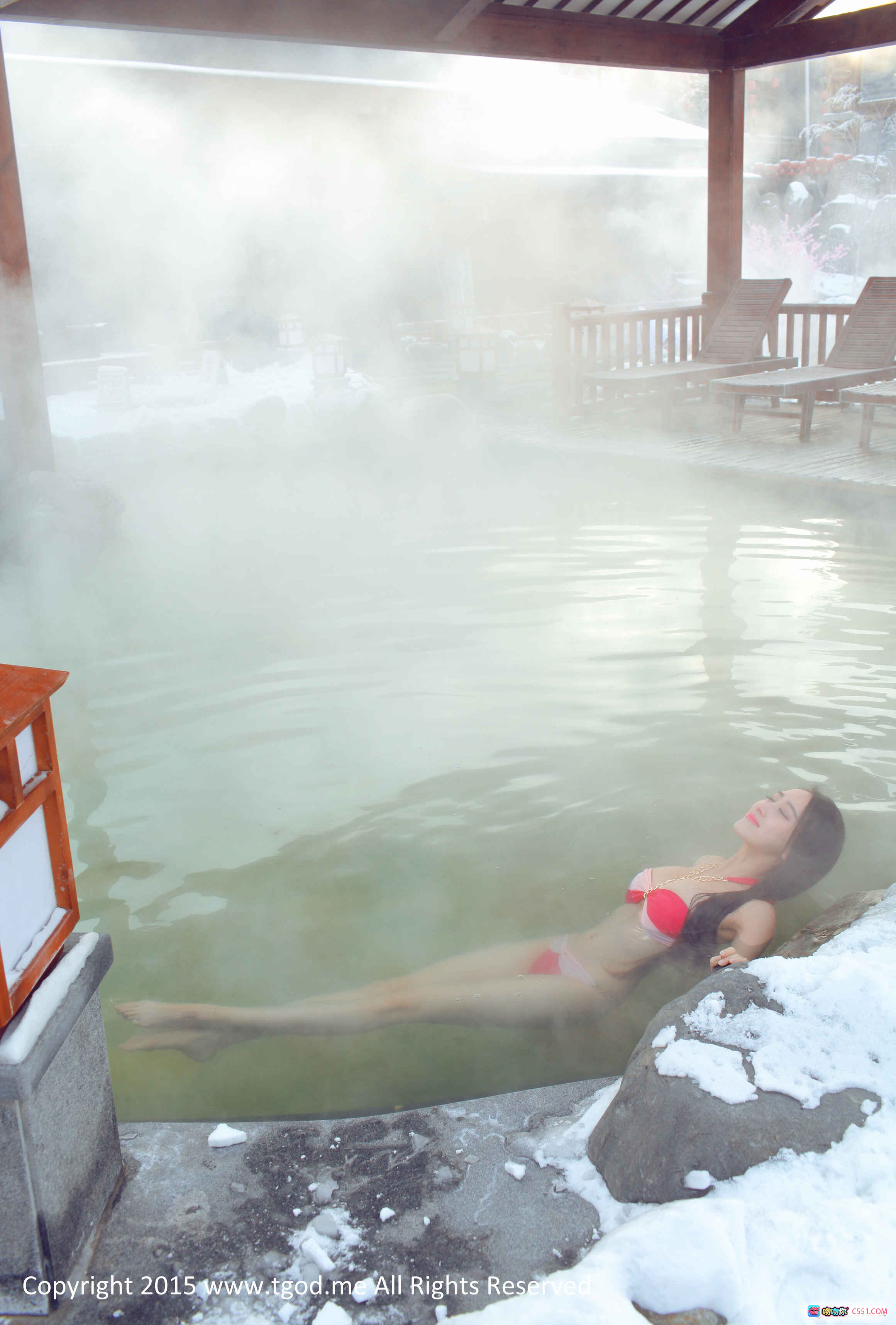 图片[2] - 北国温泉雪景泡汤 罗婉莹红比基尼檀香泉写真 2015大庆林甸女神驾到 - 就要吻