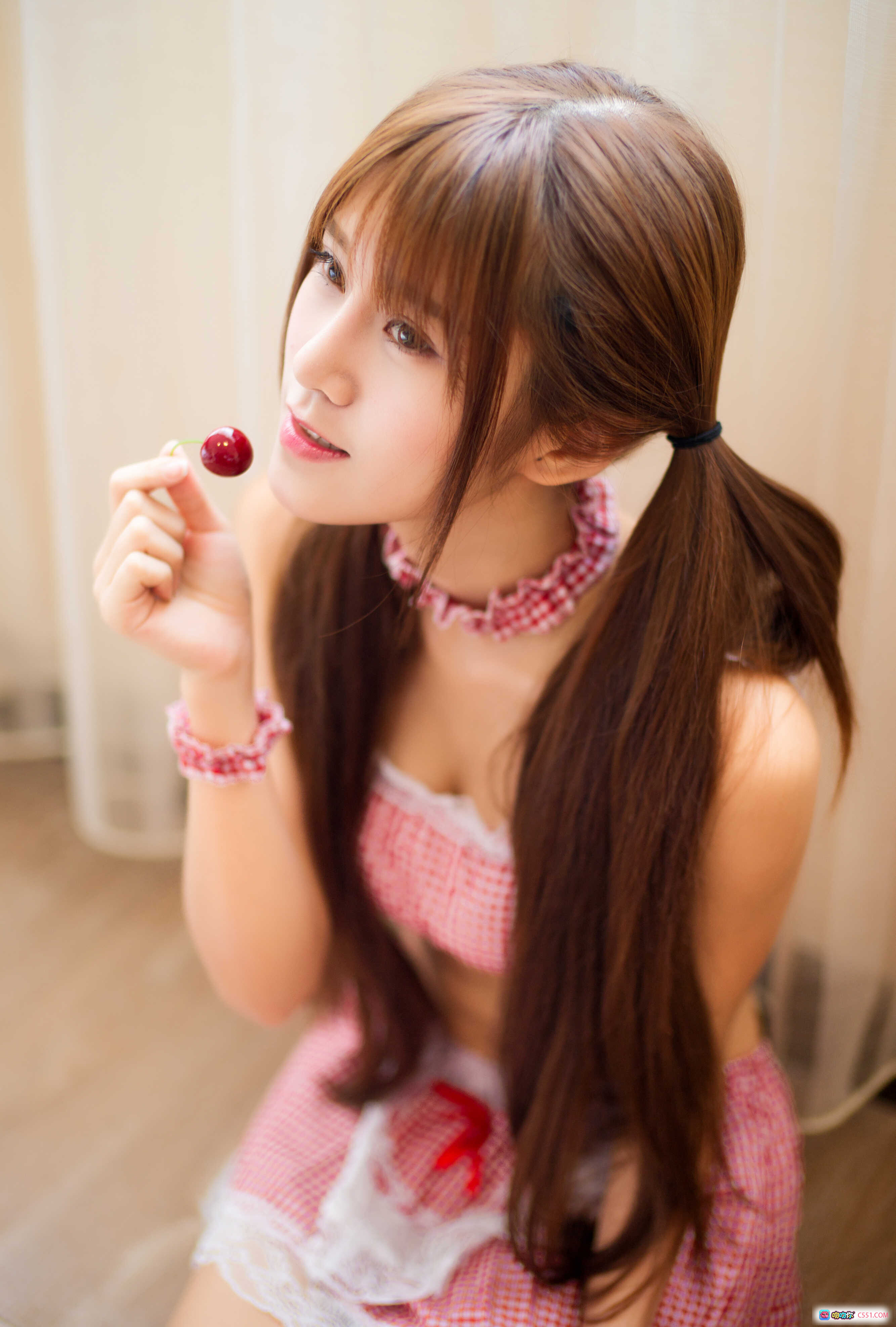 图片[9] - 嘉琳Winna新叶私房写真 | 白色浴袍性感美腿 | TGOD推女神2014精选高清图集 - 就要吻