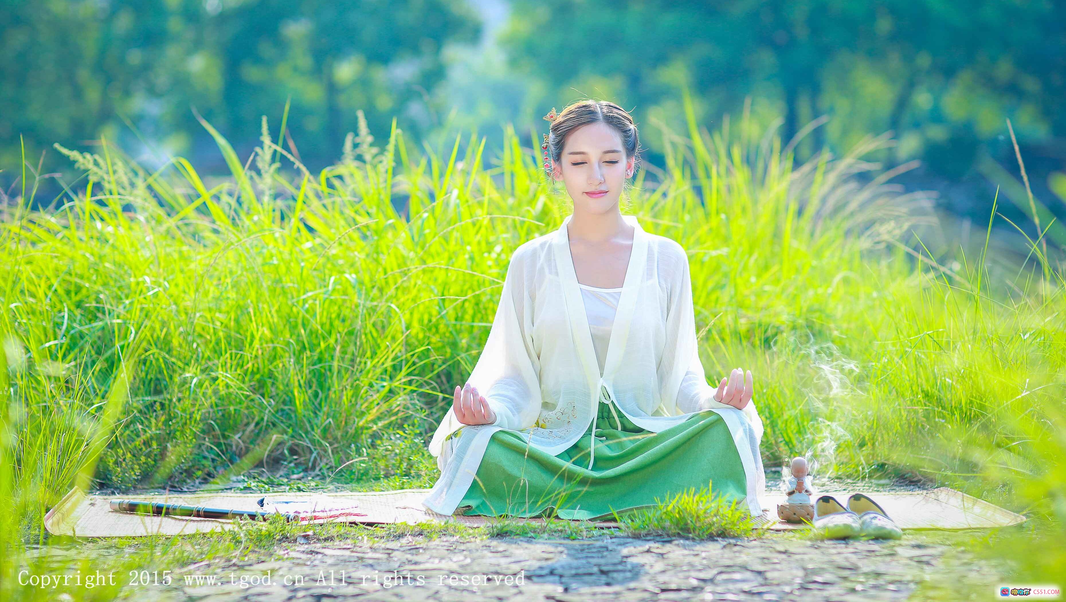 图片[6] - 艾希ICE清新汉服写真｜古典园林红柱绿竹背景｜TGOD推女神2015年9月22日唯美古风摄影 - 就要吻