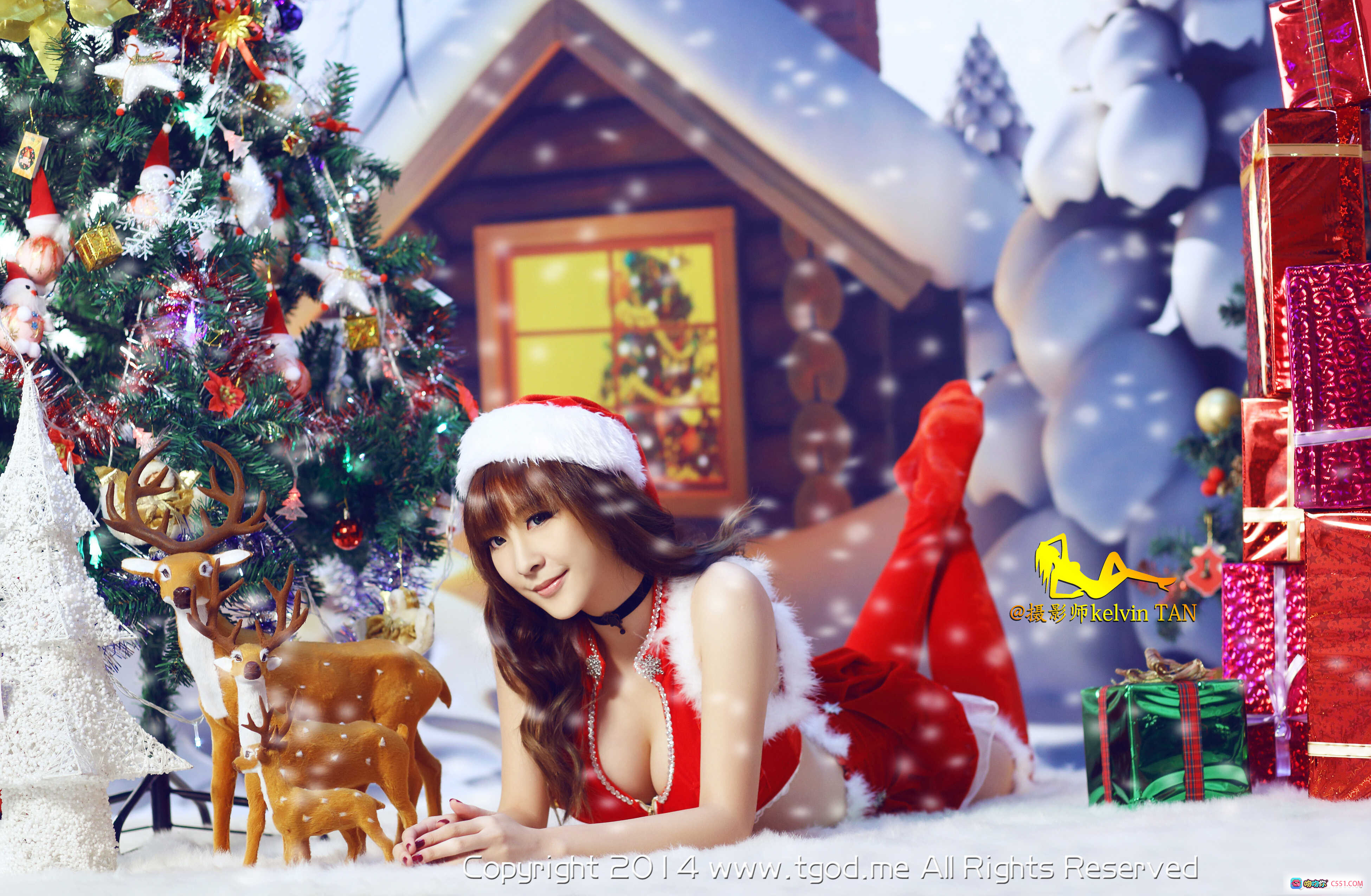 图片[2] - 圣诞美女王子妃FayPrince圣诞写真 | 圣诞树礼物堆雪景红裙 Santa帽 2014节日大片 TGOD推女神 - 就要吻