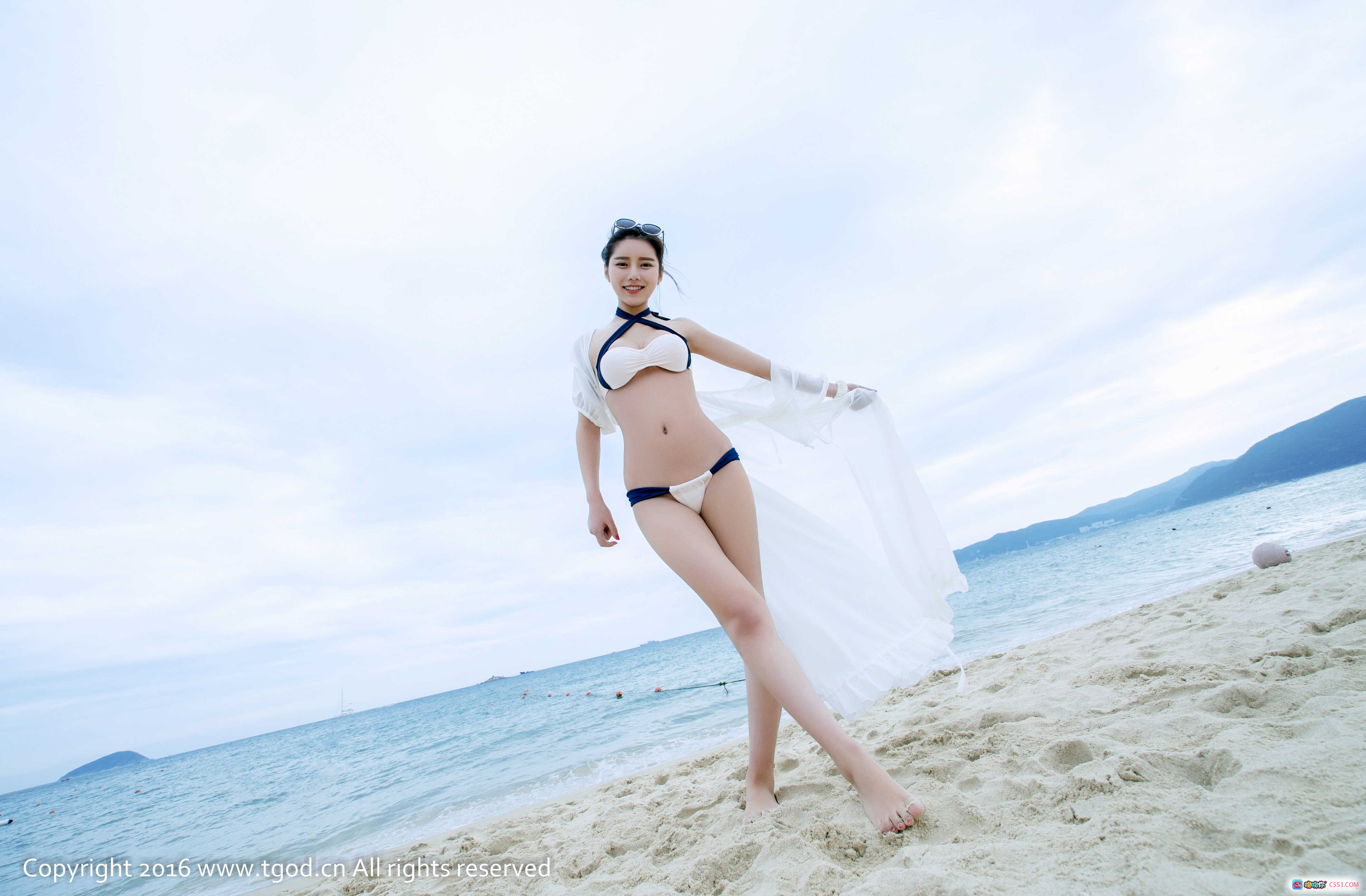 图片[4] - 三亚旅拍徐妍馨Mandy比基尼沙滩写真 白纱飘逸海景清新自然风 2016经典泳装美拍 - 就要吻