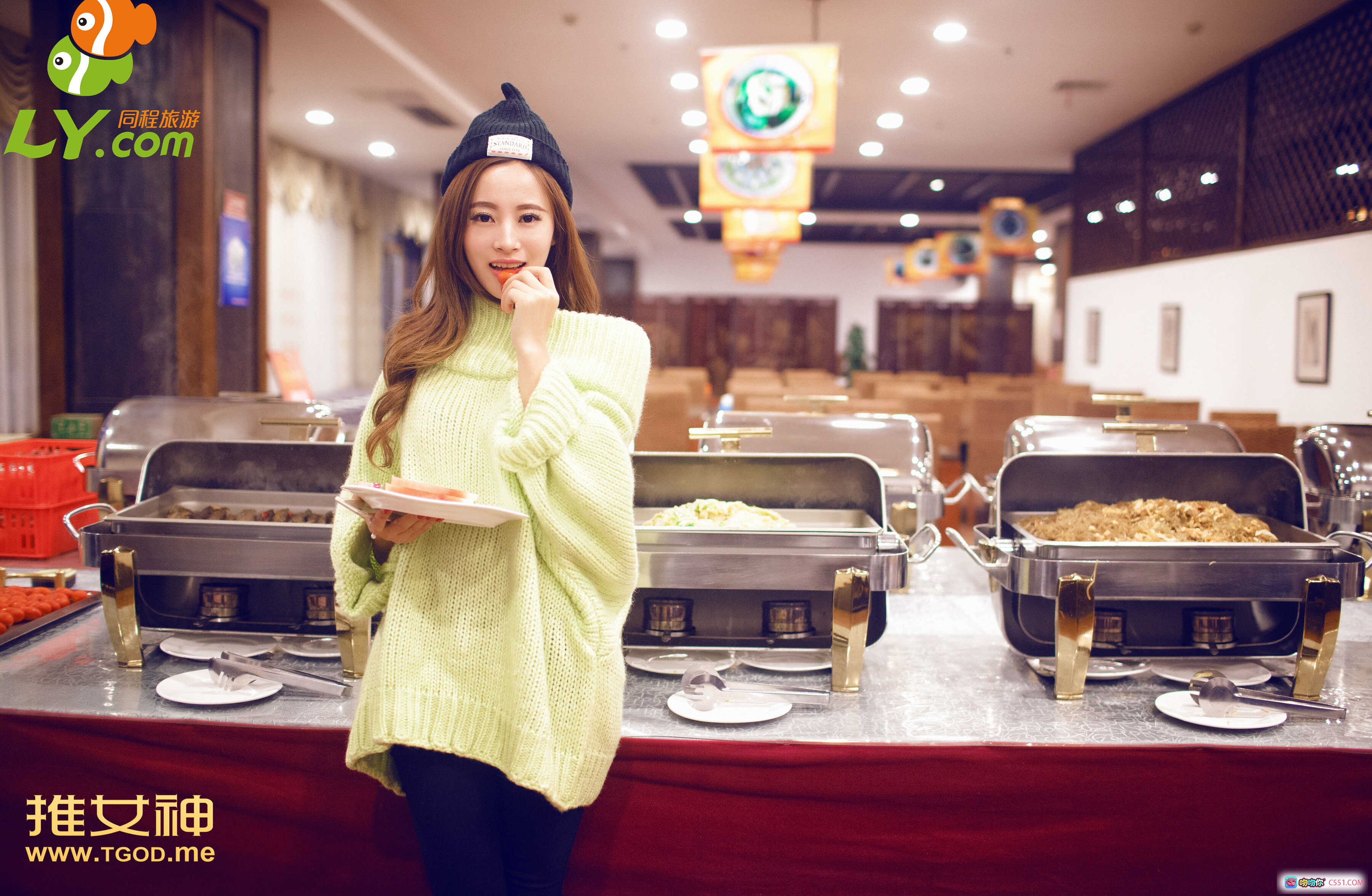 图片[9] - TGOD推女神伊伊木兰天池户外写真 | 绿毛衣黑帽山间公路清新自然风 | 2014.12.17第17期周末女神穿搭美拍 - 就要吻