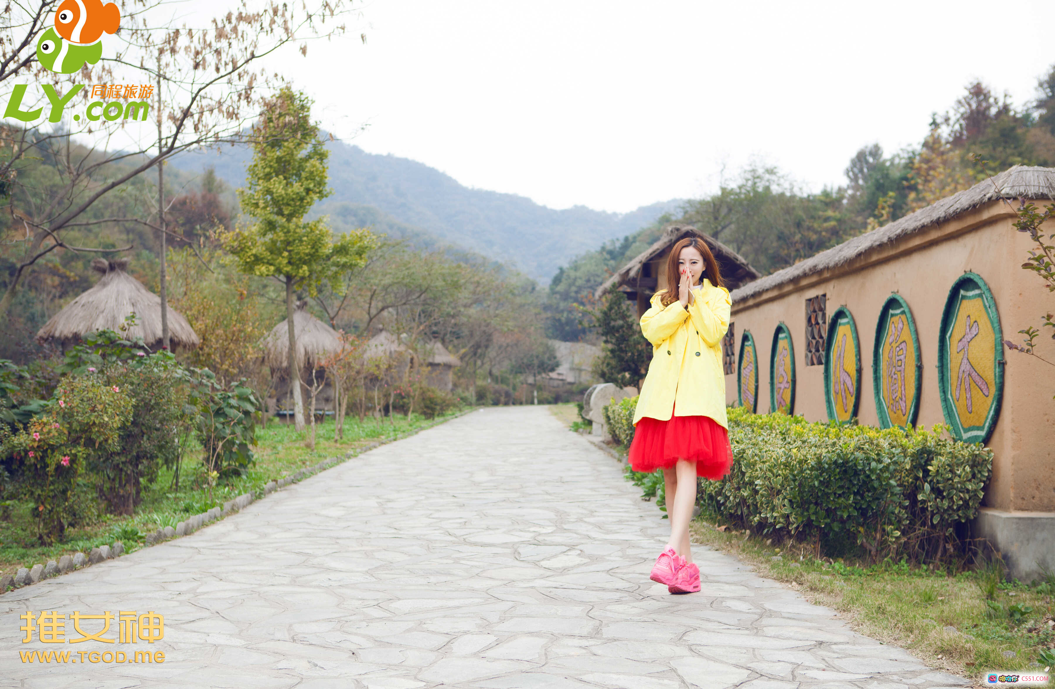 图片[4] - TGOD推女神伊伊木兰天池户外写真 | 绿毛衣黑帽山间公路清新自然风 | 2014.12.17第17期周末女神穿搭美拍 - 就要吻