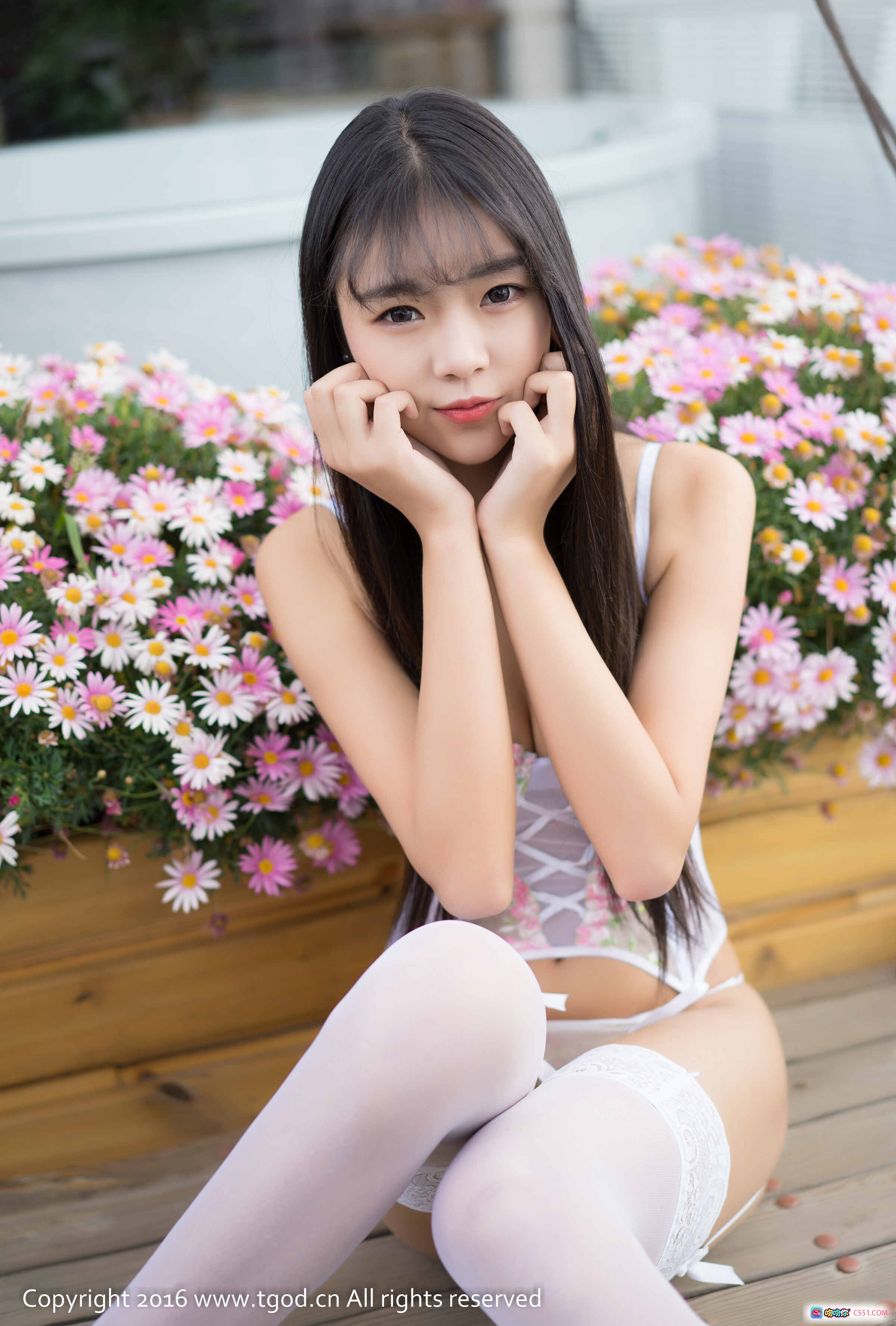 图片[9] - 可乐Vicky大理旅拍性感写真｜花卉浴袍露肩美腿｜TGOD推女神2016精选图集 - 就要吻