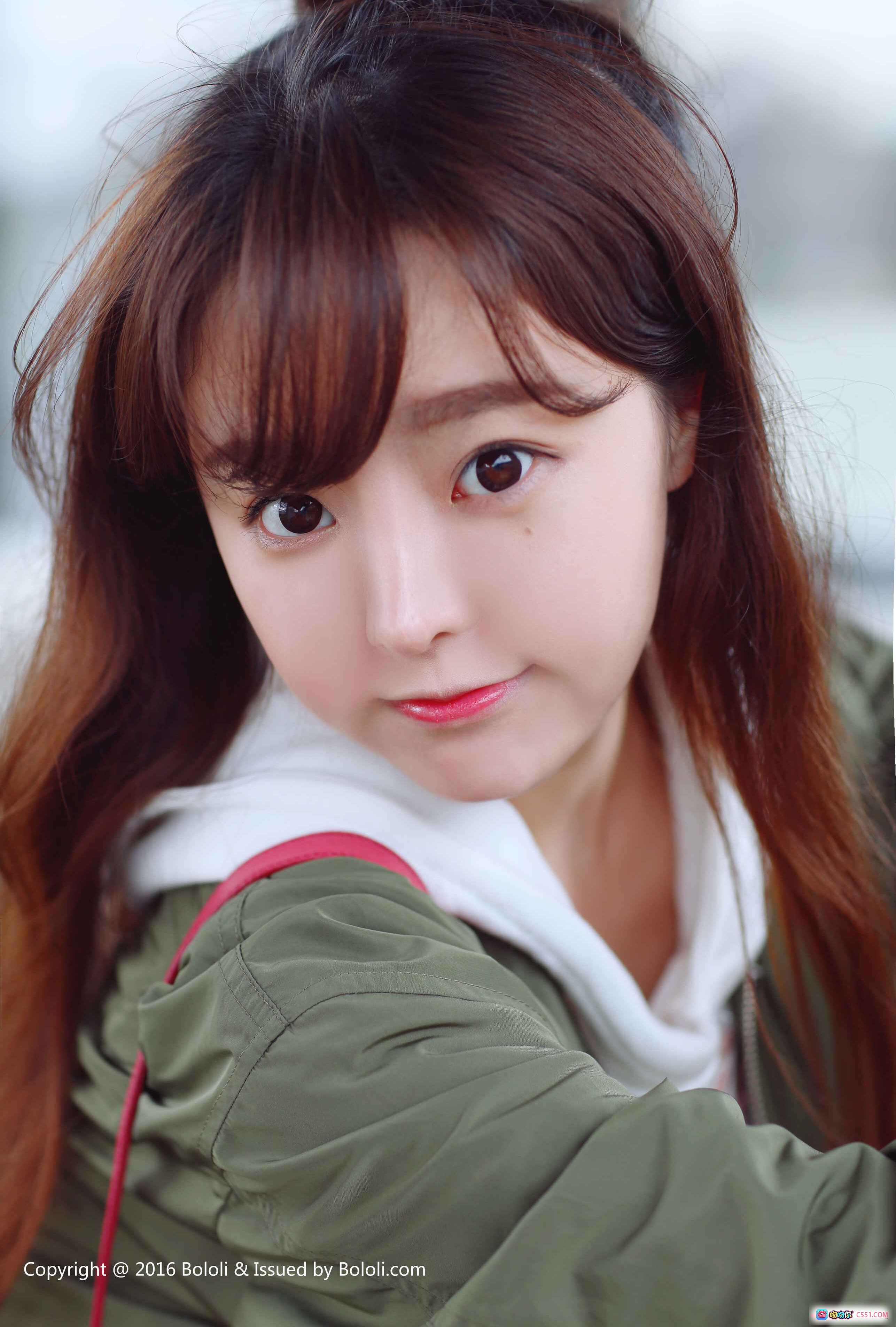 图片[4] - 柳侑绮绿色蕾丝连衣裙日式庭院写真 | BoLoli波萝社2016 VOL.011清新美少女坐姿摄影 - 就要吻