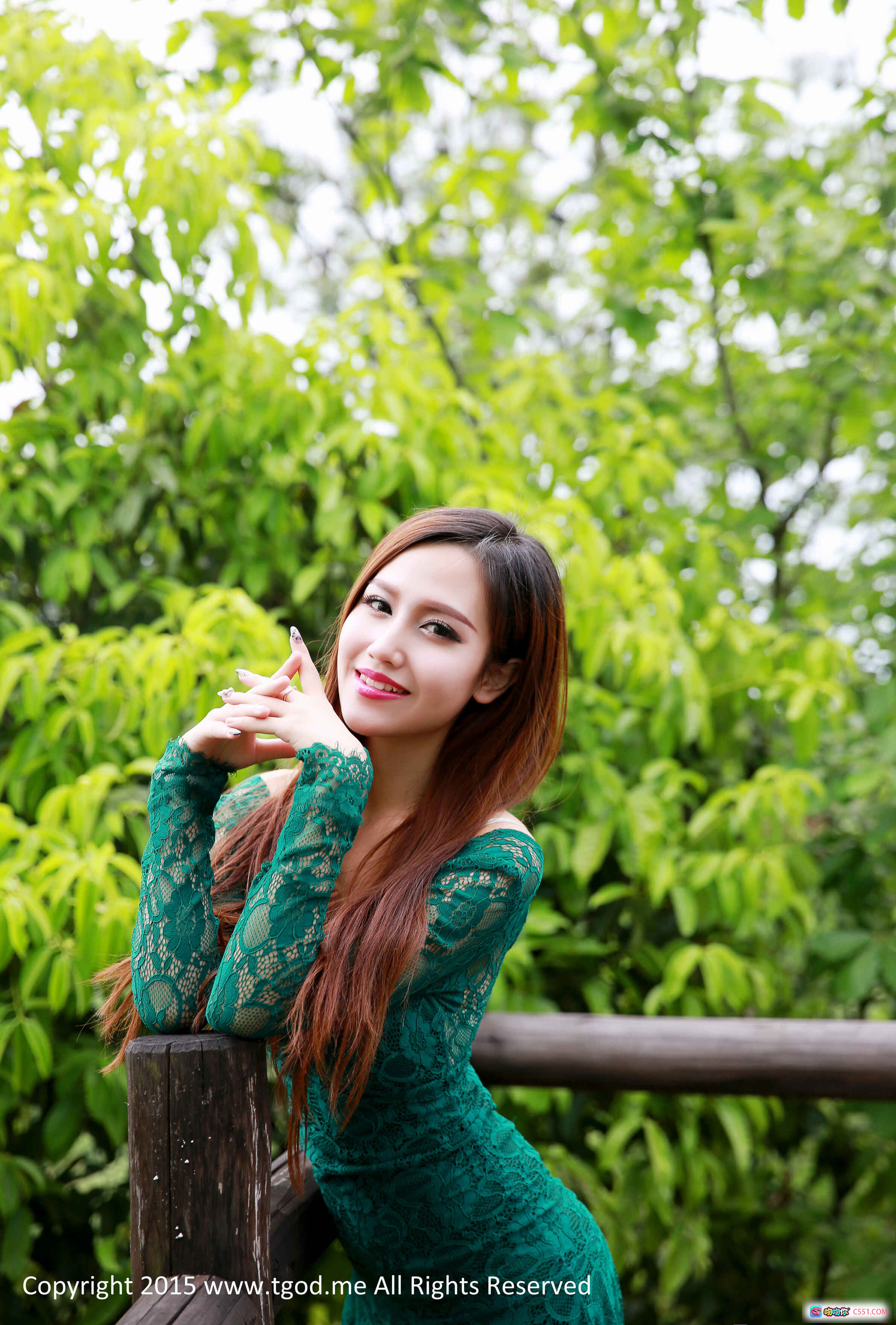 图片[10] - 青春女神鲁思羽夏静九江花源谷湖畔写真 白绿蕾丝长裙双人唯美旅拍 - 就要吻