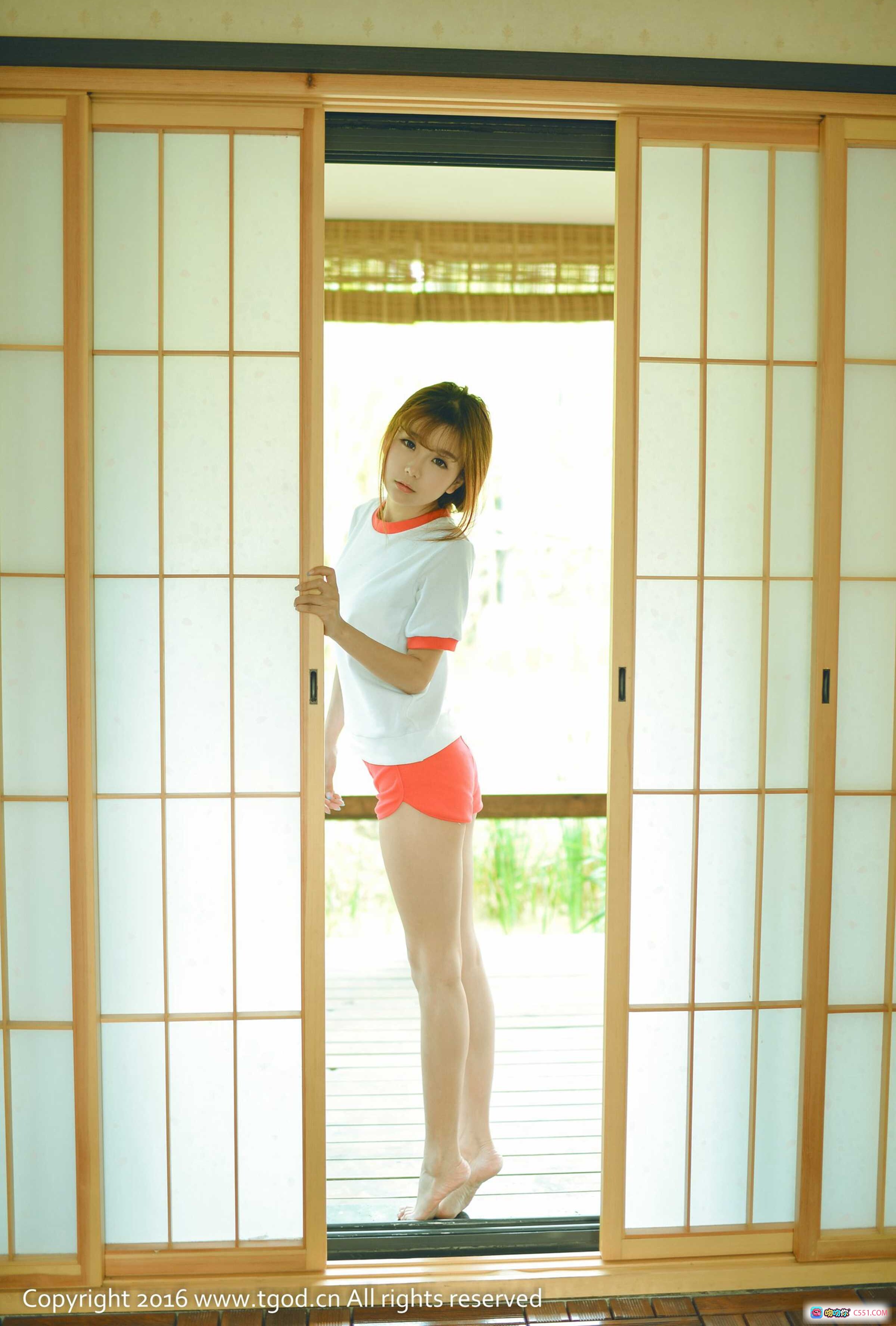 图片[5] - 萝莉教主小九Vin校园风写真 白衬衫黑裙制服少女清新自然户外拍照 2016经典日系风格美图 - 就要吻