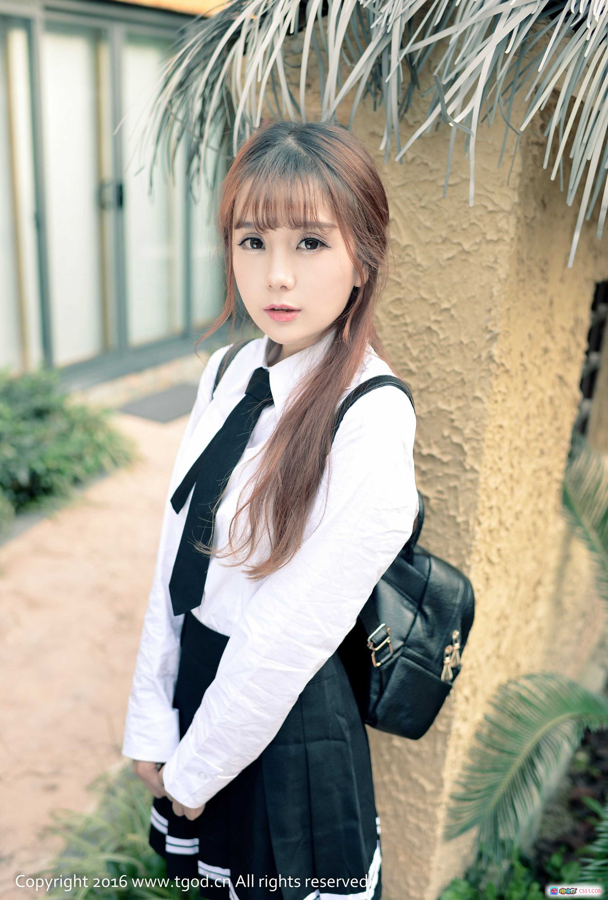 图片[9] - 萝莉教主小九Vin校园风写真 白衬衫黑裙制服少女清新自然户外拍照 2016经典日系风格美图 - 就要吻