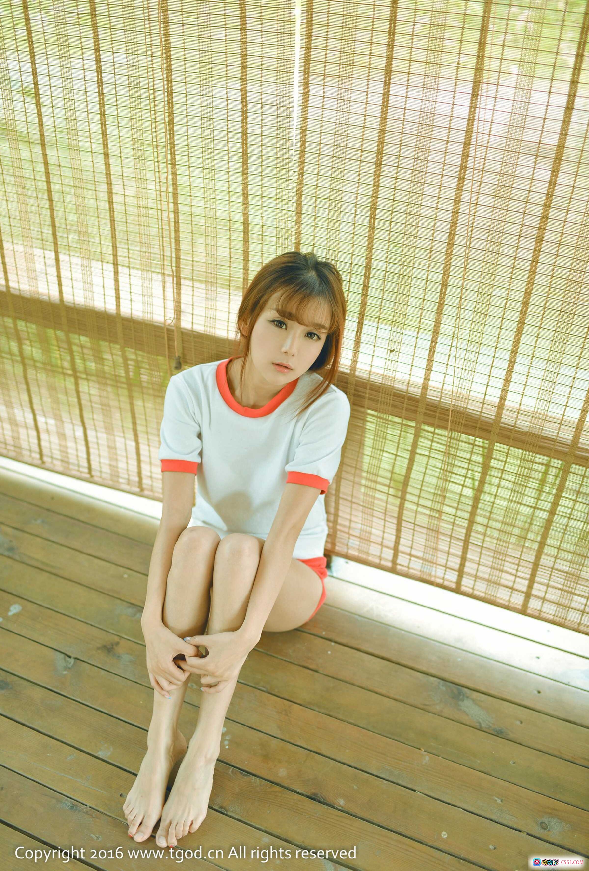 图片[3] - 萝莉教主小九Vin校园风写真 白衬衫黑裙制服少女清新自然户外拍照 2016经典日系风格美图 - 就要吻