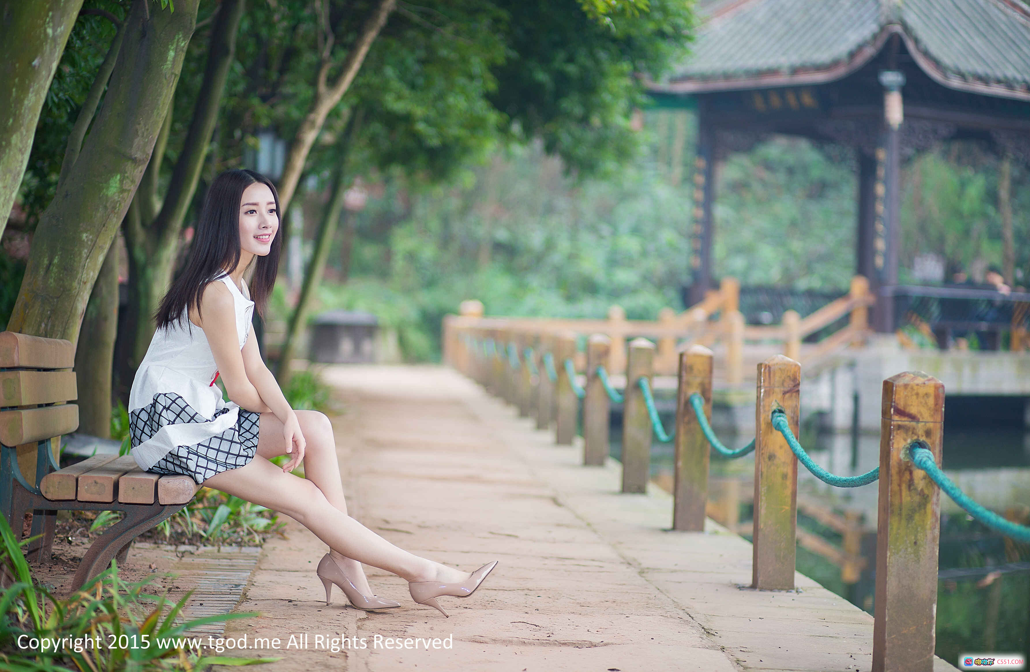 图片[9] - 女神驾到峨眉山红珠山温泉美容护肤场景｜白袍浴袍镜前梳妆｜武媚娘传奇同款优雅造型｜2015经典写真集 - 就要吻