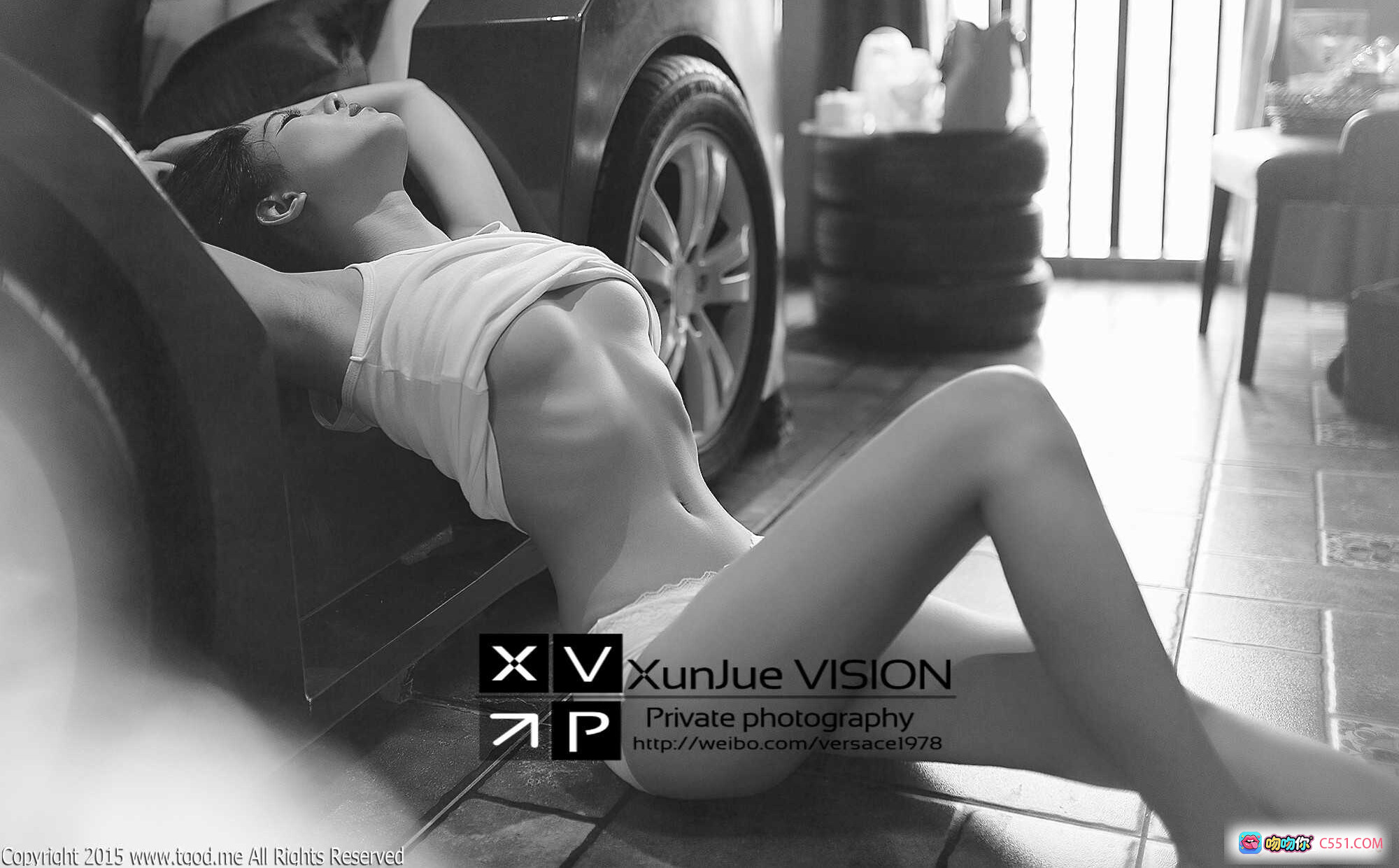 个性性感写真女郎黑白艺术照 猪圈圈福利降临 2015经典私房摄影 XunJue VISION出品 - 就要吻