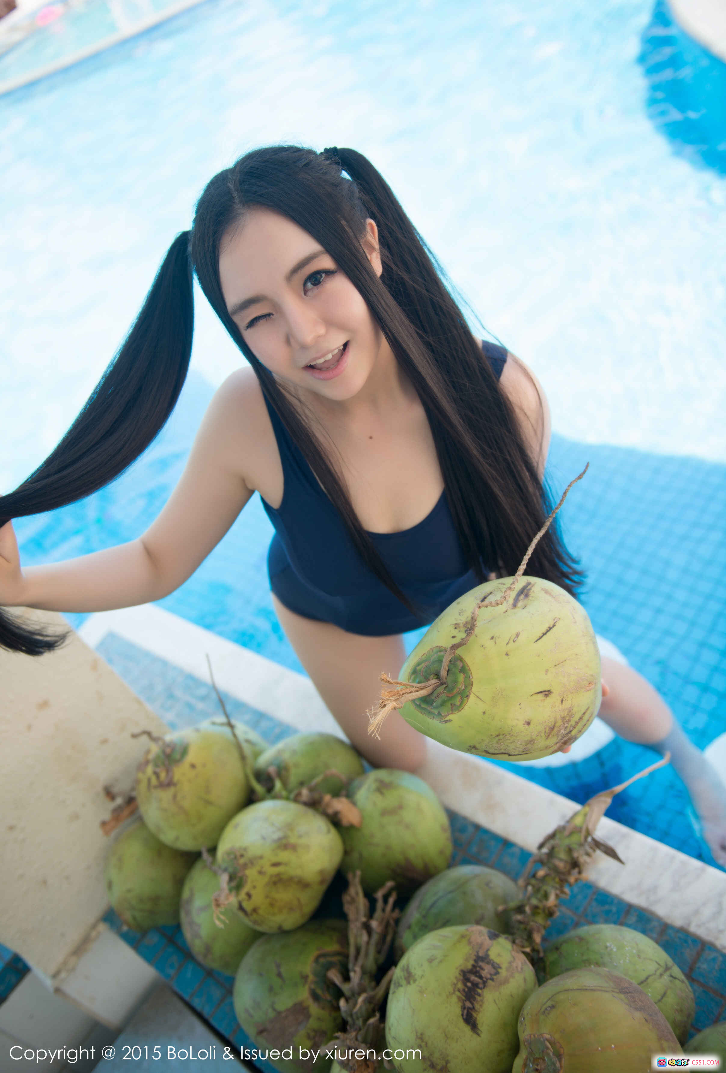 图片[3] - 许文婷Regina泳池写真 | BoLoli波萝社Vol.018 | 蓝色露肩泳衣双马尾少女 | 2015年清新夏日风情 - 就要吻