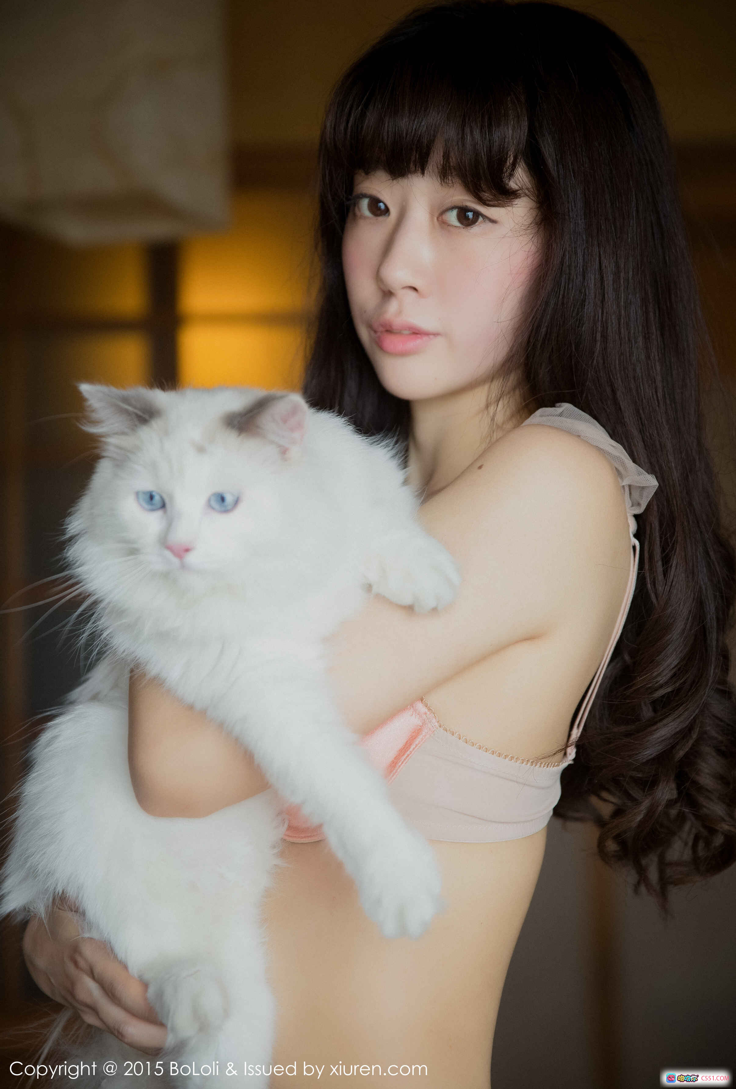 图片[7] - BoLoli波萝社Vol.065 Suki朱忆音抱白猫写真 温柔少女居家私房美照 2015年10月9日发布 - 就要吻