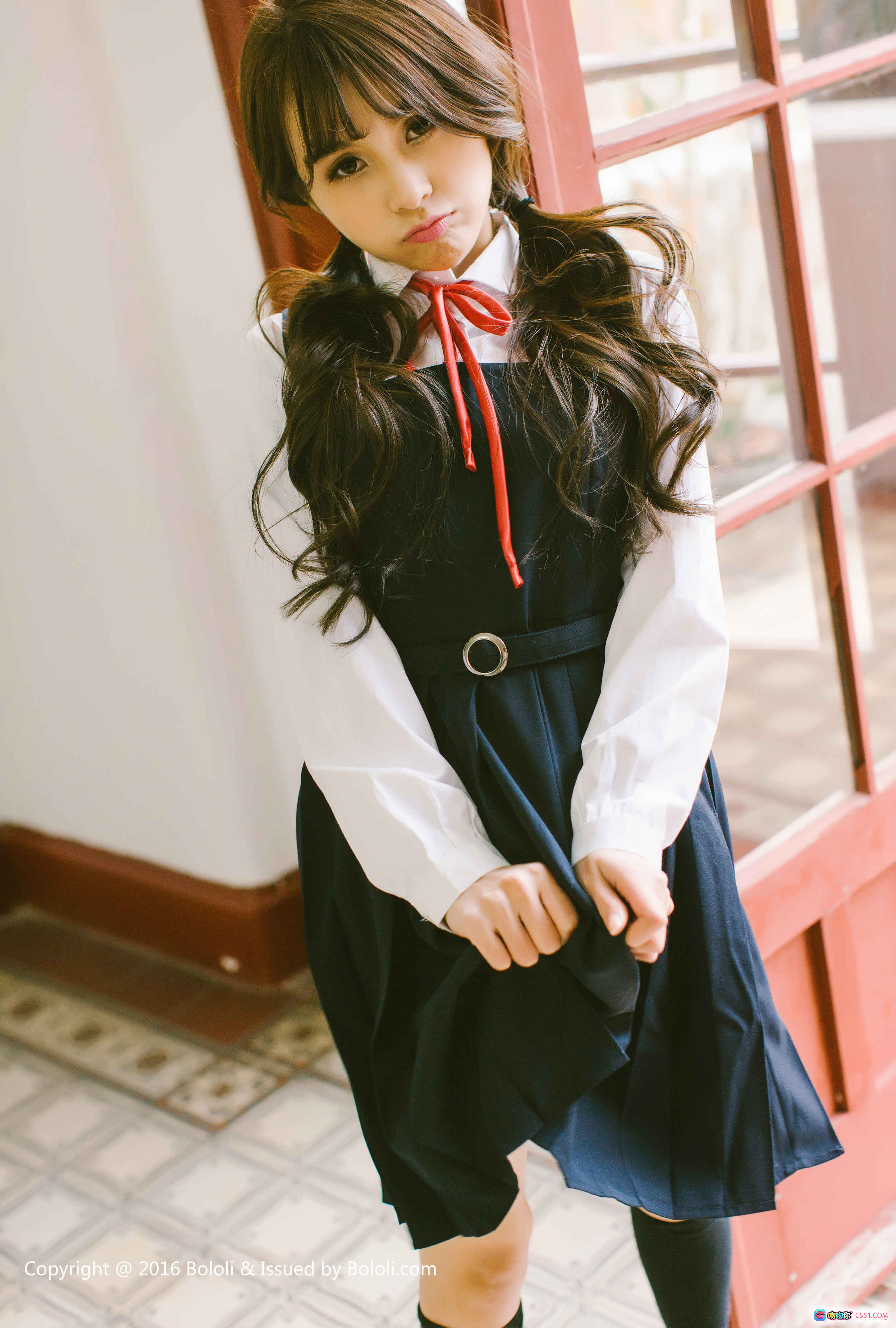 图片[9] - 夏美酱校园风写真 | 白衬衫黑百褶裙少女穿搭 | BoLoli波萝社Vol.113高清图集 - 就要吻