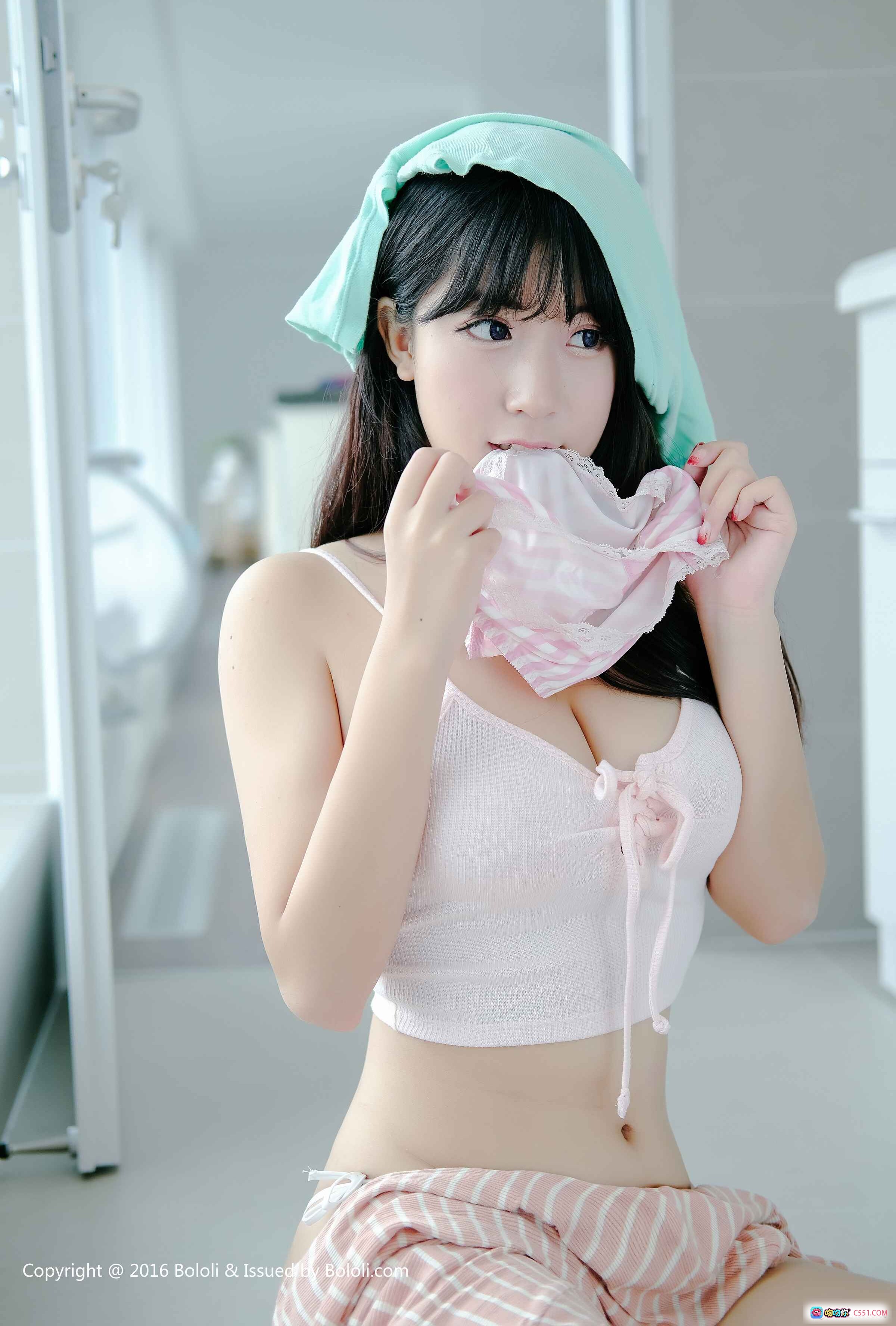 图片[9] - 猫九酱Sakura浴室写真｜白色吊带+粉格睡裤｜清新甜美风｜BoLoli波萝社Vol.119 - 就要吻